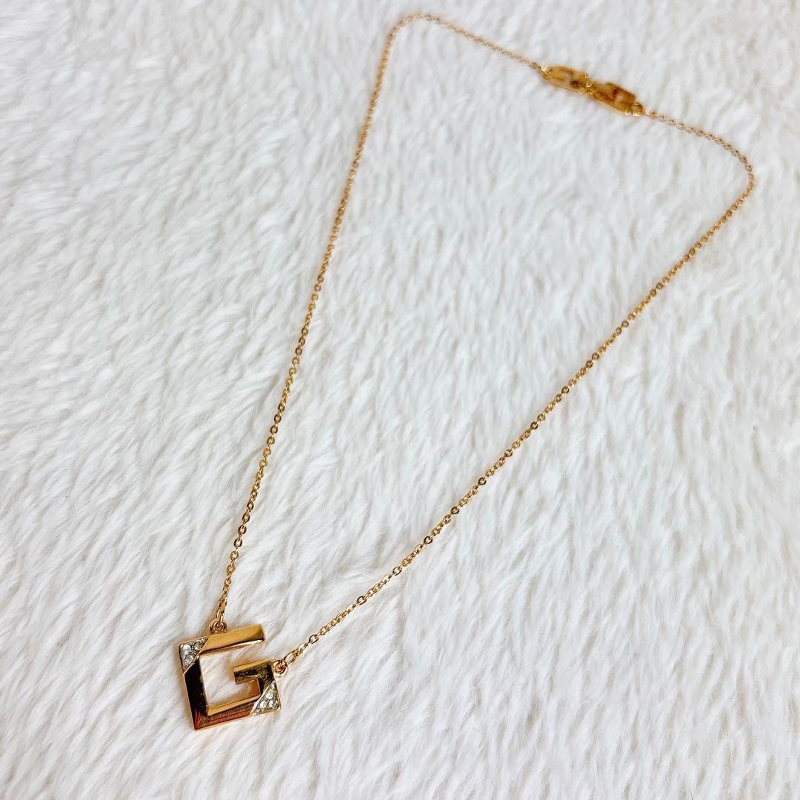 GIVENCHY G-Stone Necklace for Men and Women