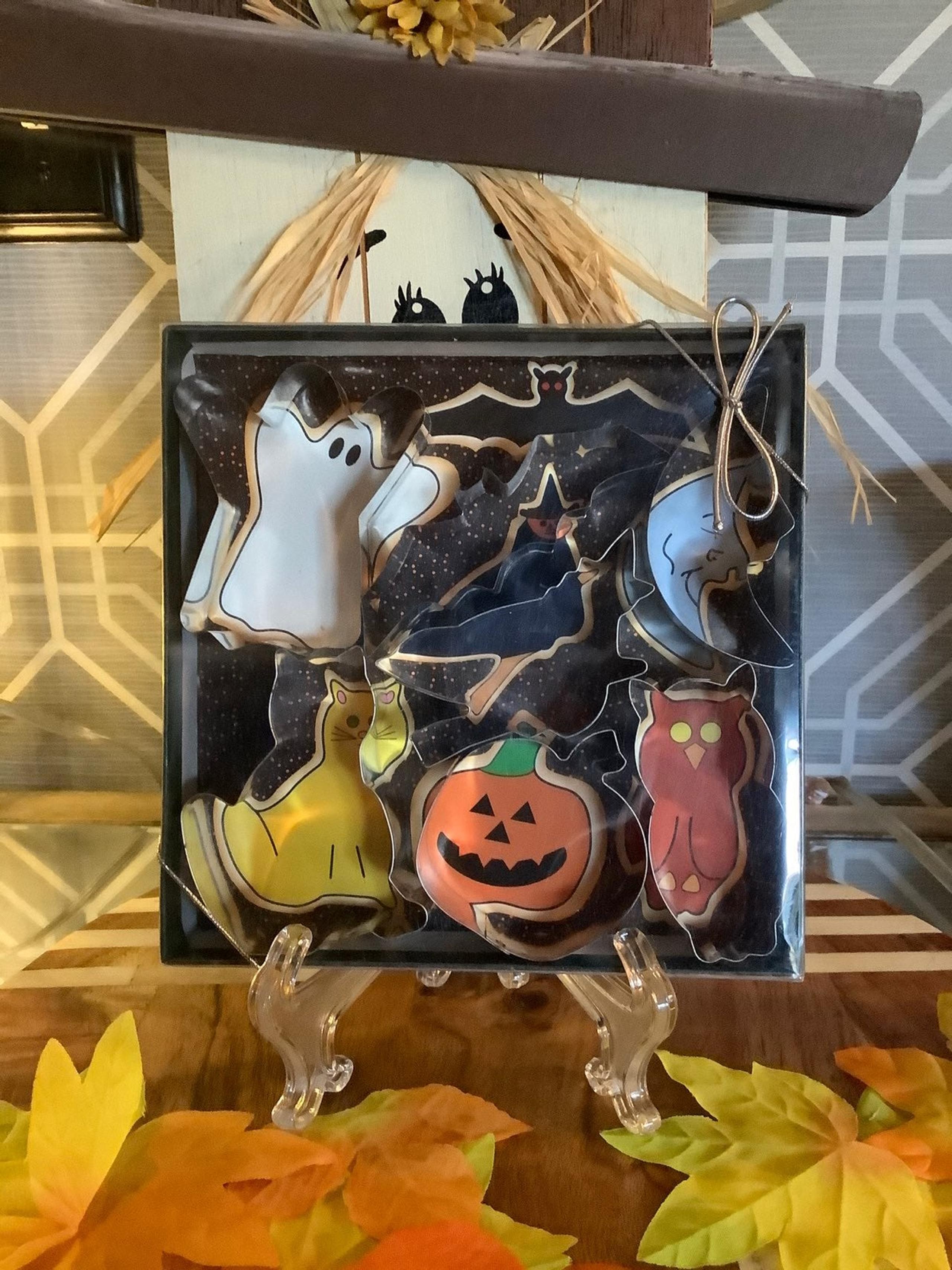 Halloween cookie cutters