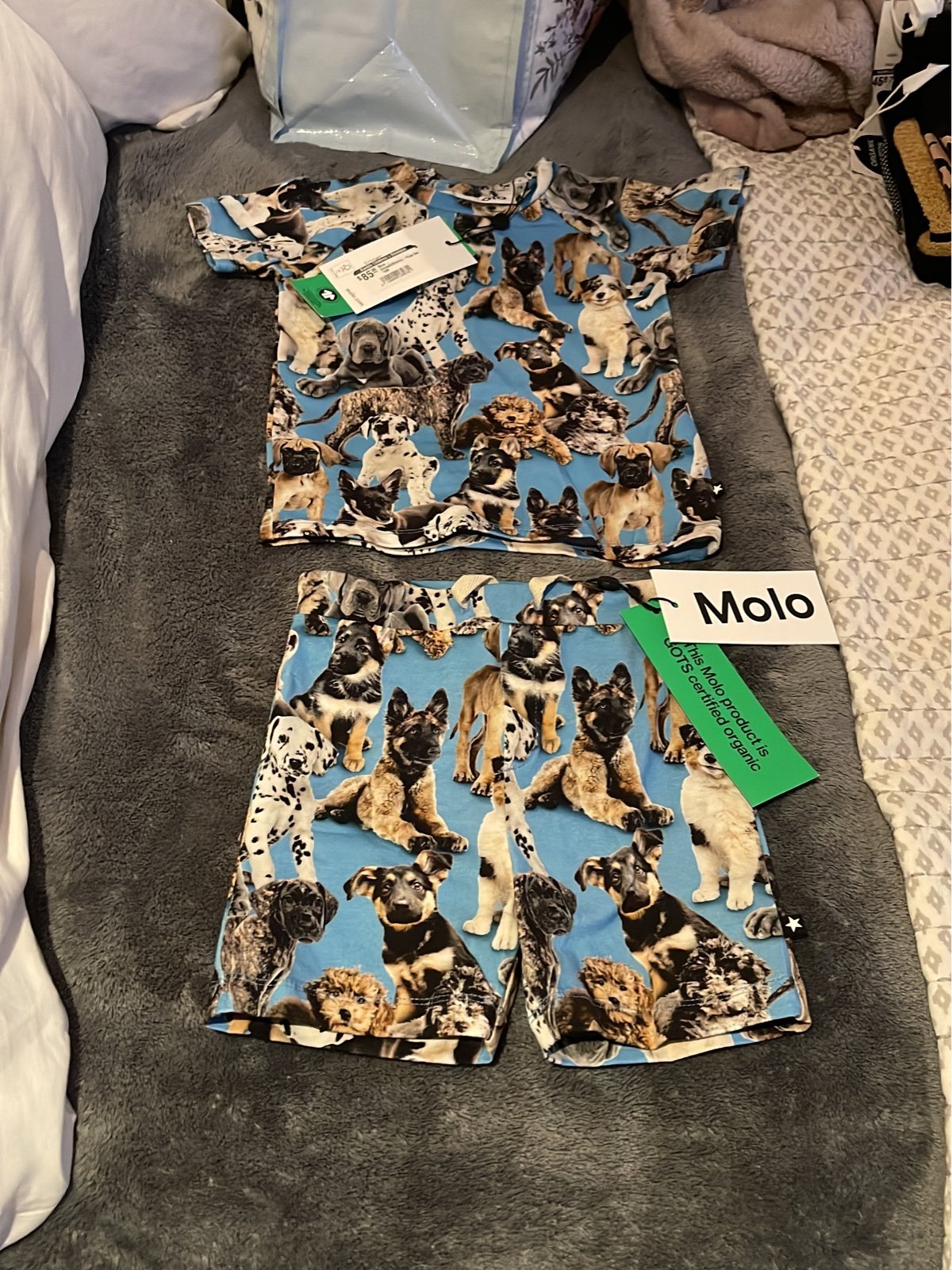 Molo organic short set