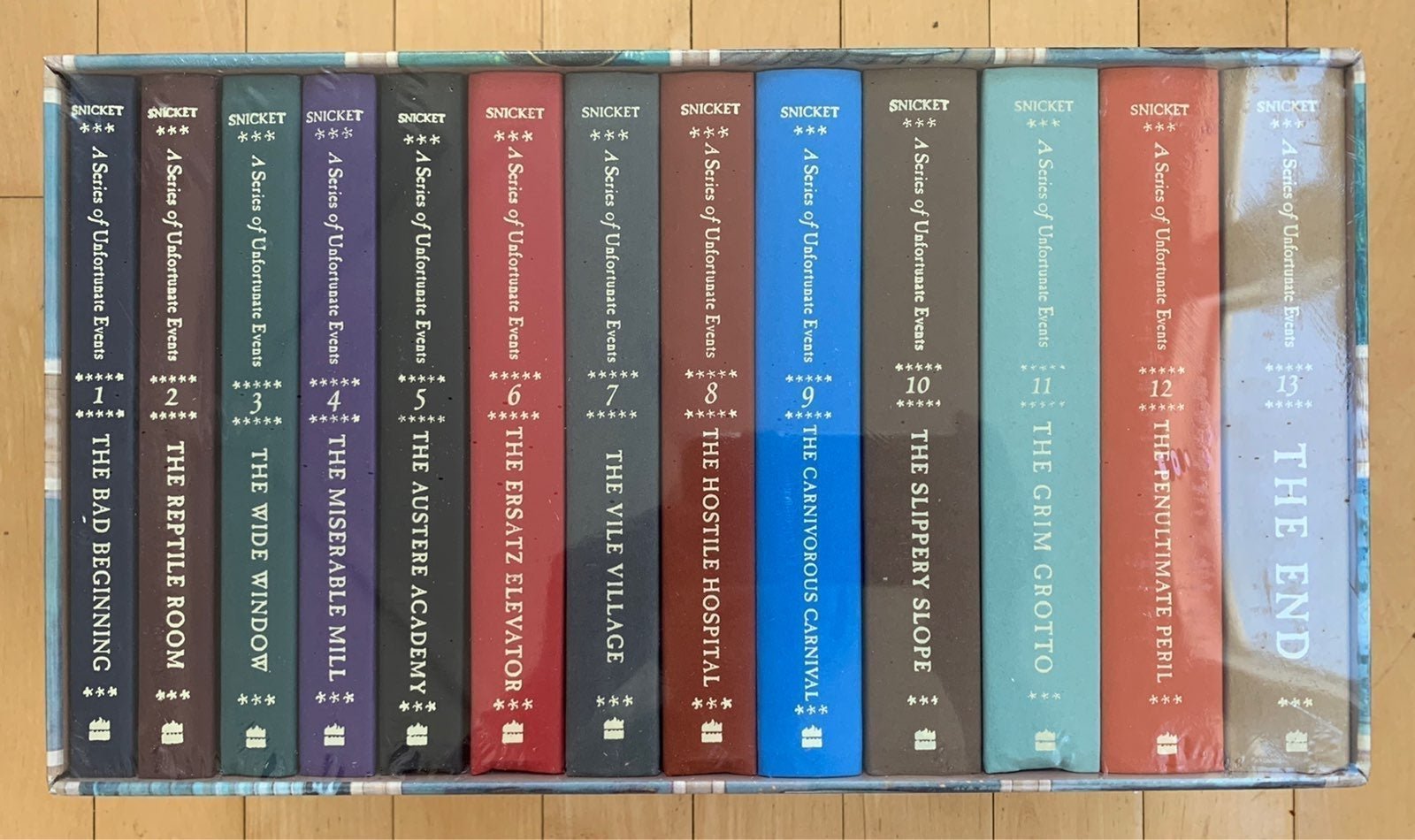 A Series of Unfortunate Events Set Hardcover