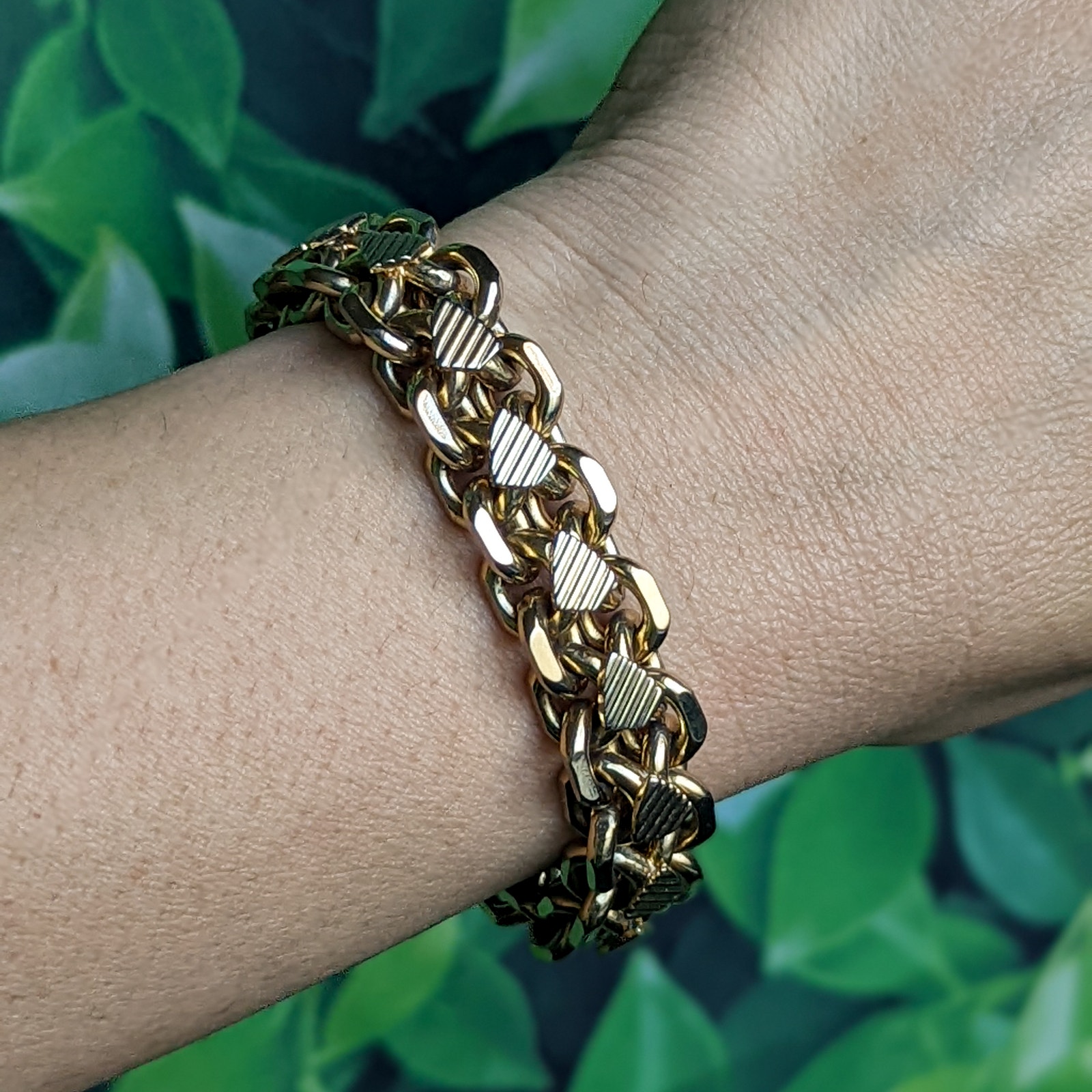 Vintage 1960s Kramer Chunky Gold Chain Bracelet - Cable Link Signed Designer 60s