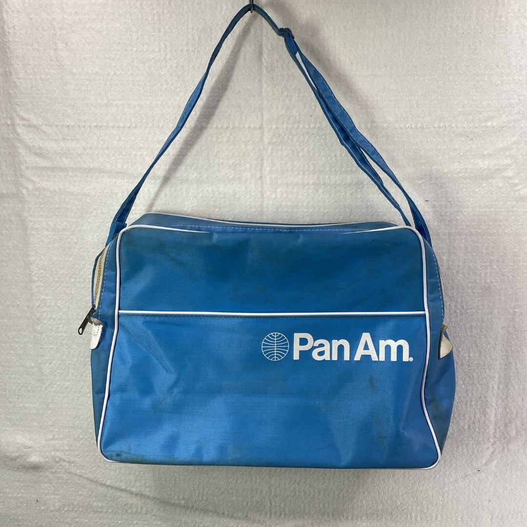 Vintage Pan Am Airlines Carry On Bag, Lt. Blue, Zipper Closure w/ Shoulder Strap