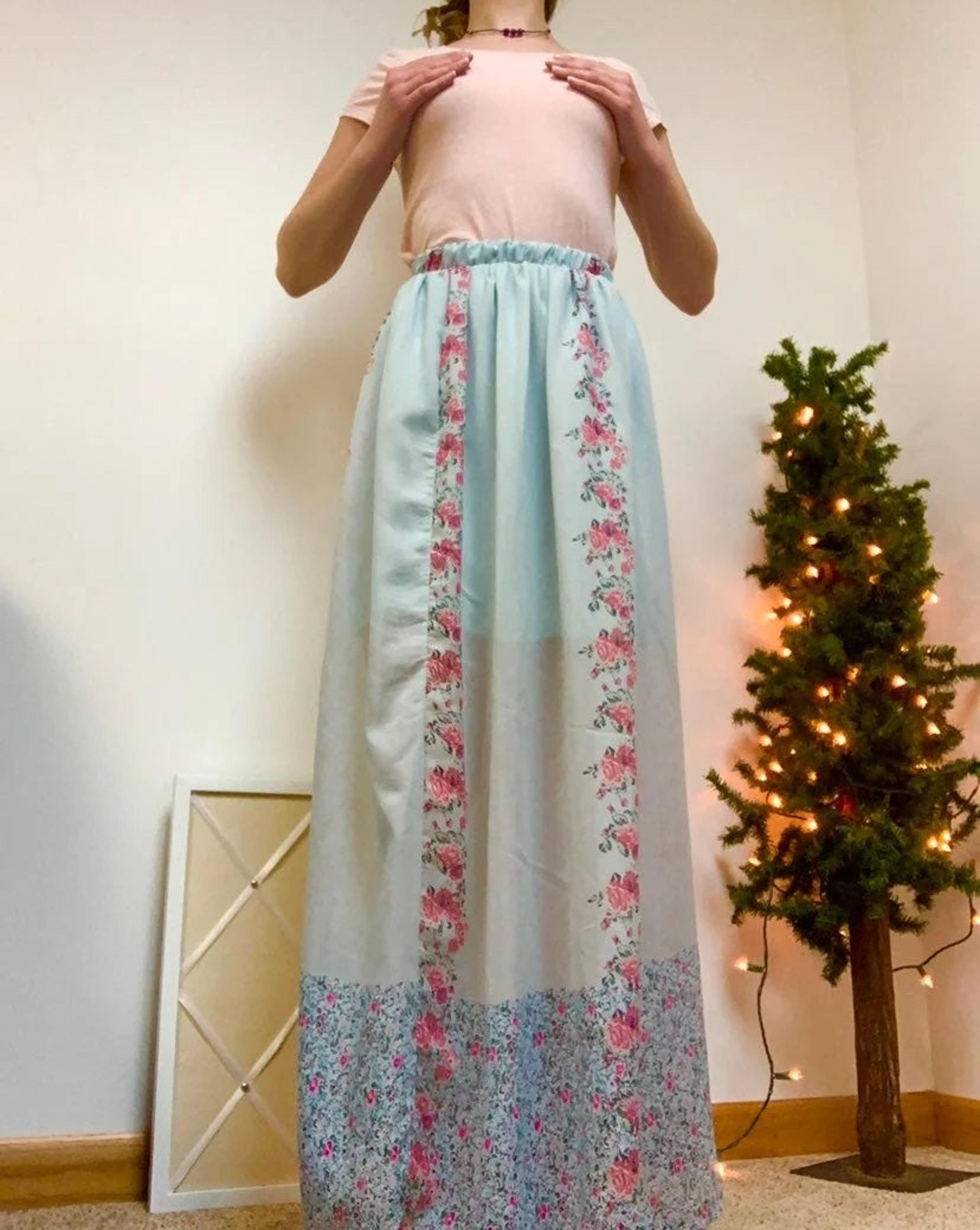 Beautiful Floral Maxi Skirt