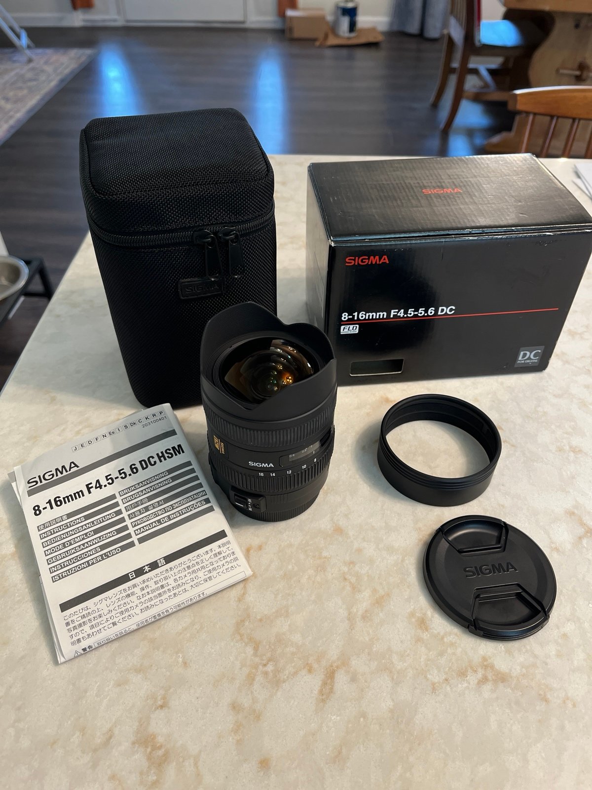 Sigma 8-16mm f4.5-5.6 DC HSM FLD for Canon