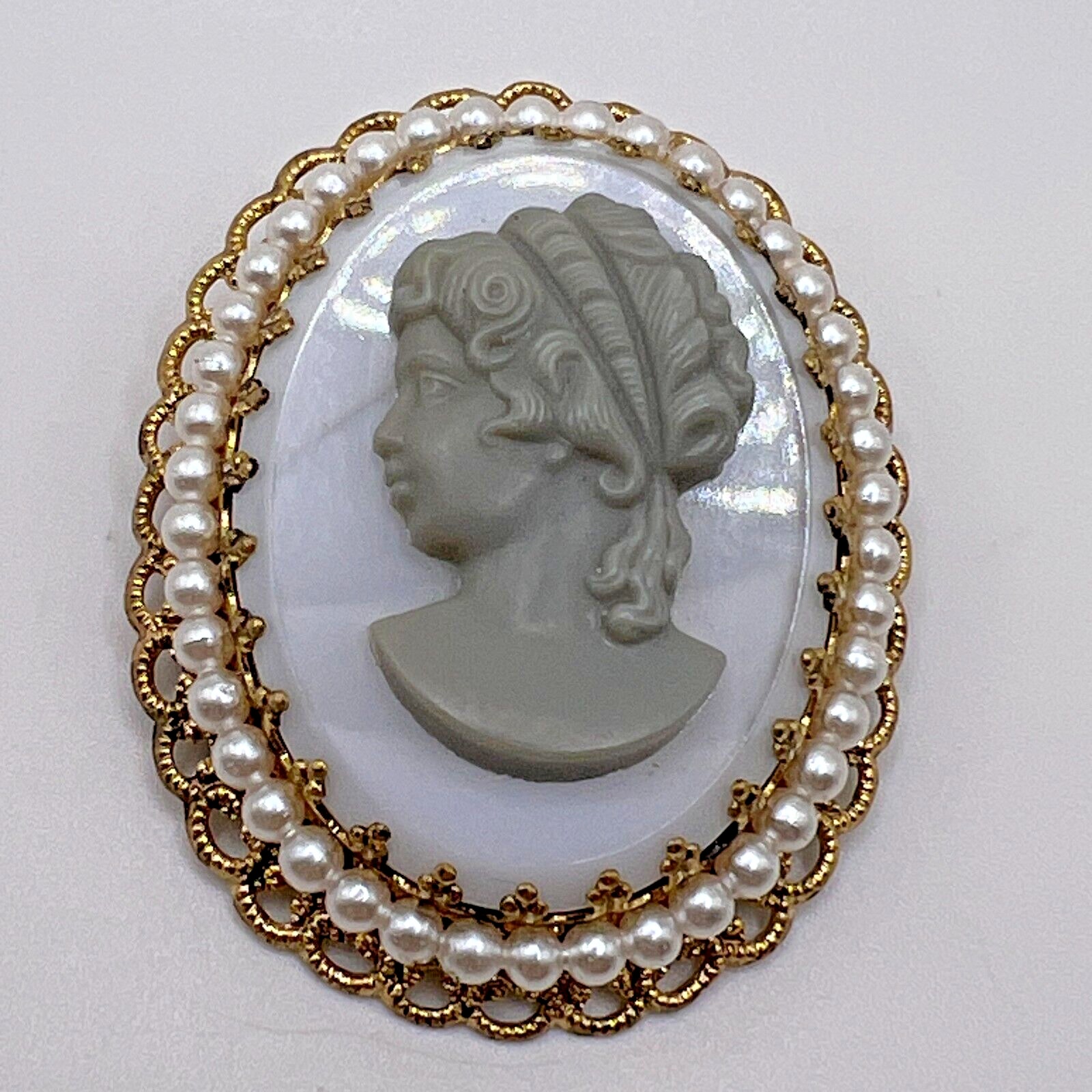 West GERMANY Vintage White Glass Gray CAMEO BROOCH Pin Faux Pearl Jewelry