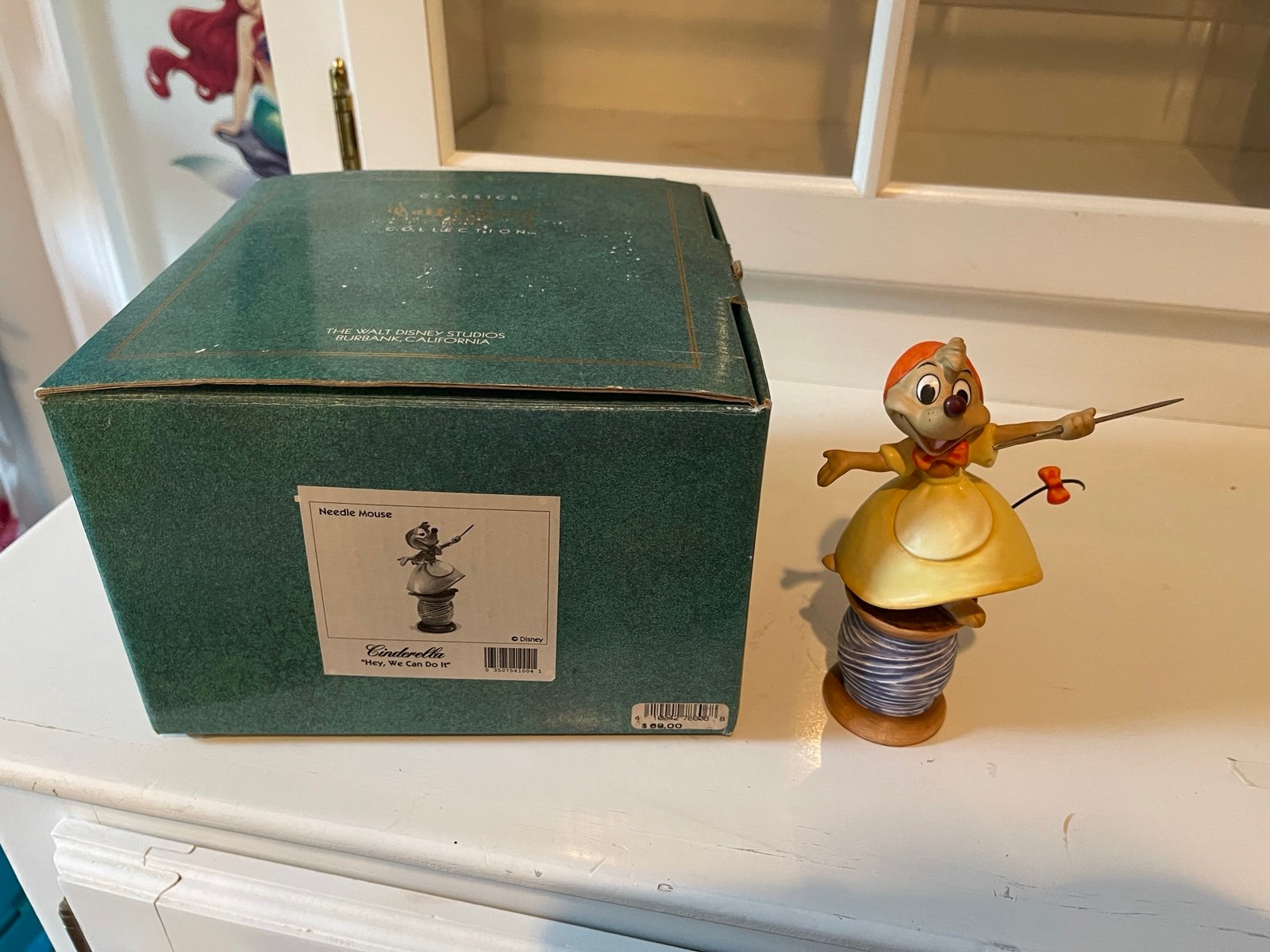 WDCC Disney's Cinderella Hey We Can Do It Suzy Needle Mouse Figurine