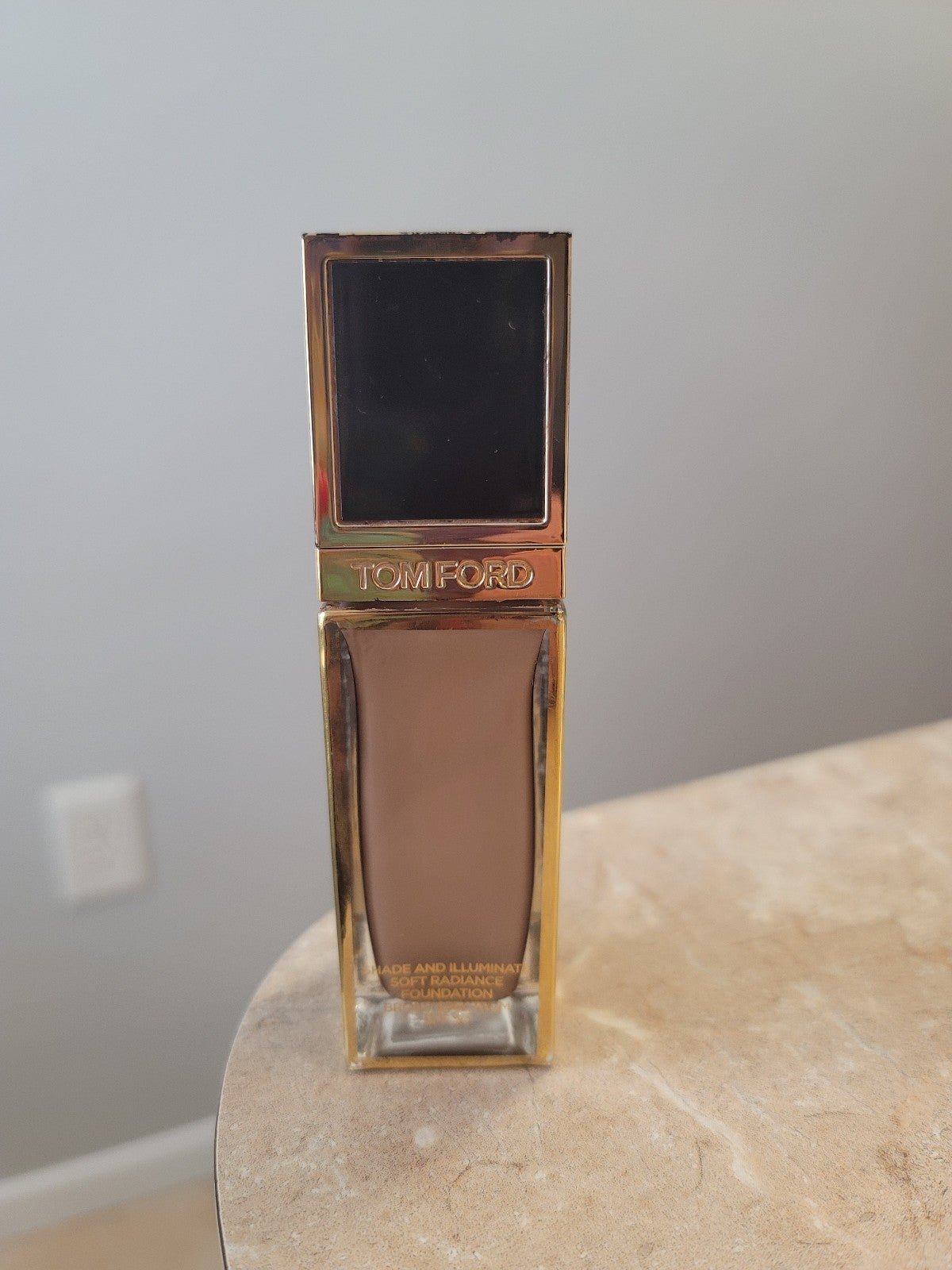 Tom Ford shade and illuminate