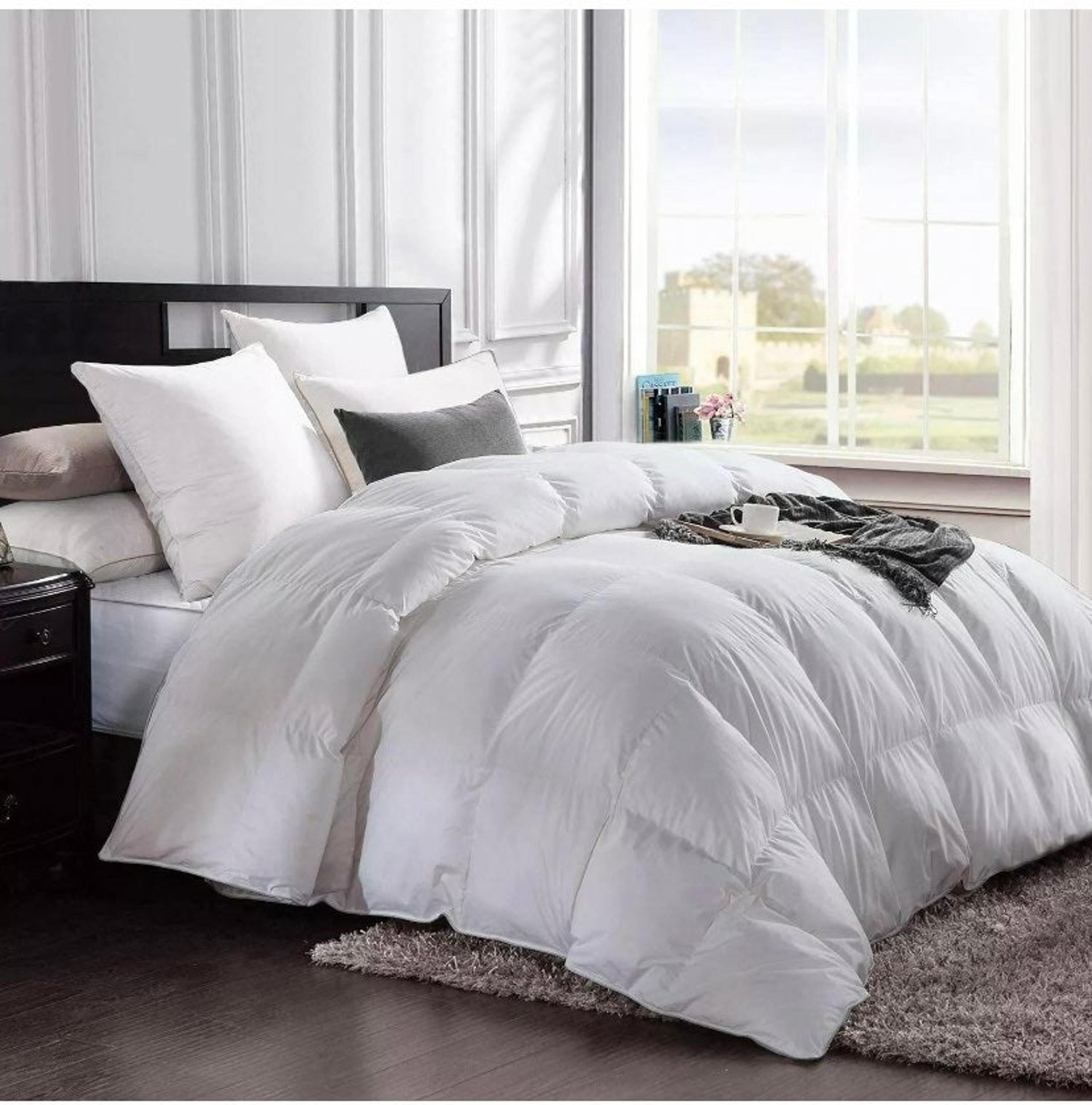 True  northLuxury Down Alternative Comf