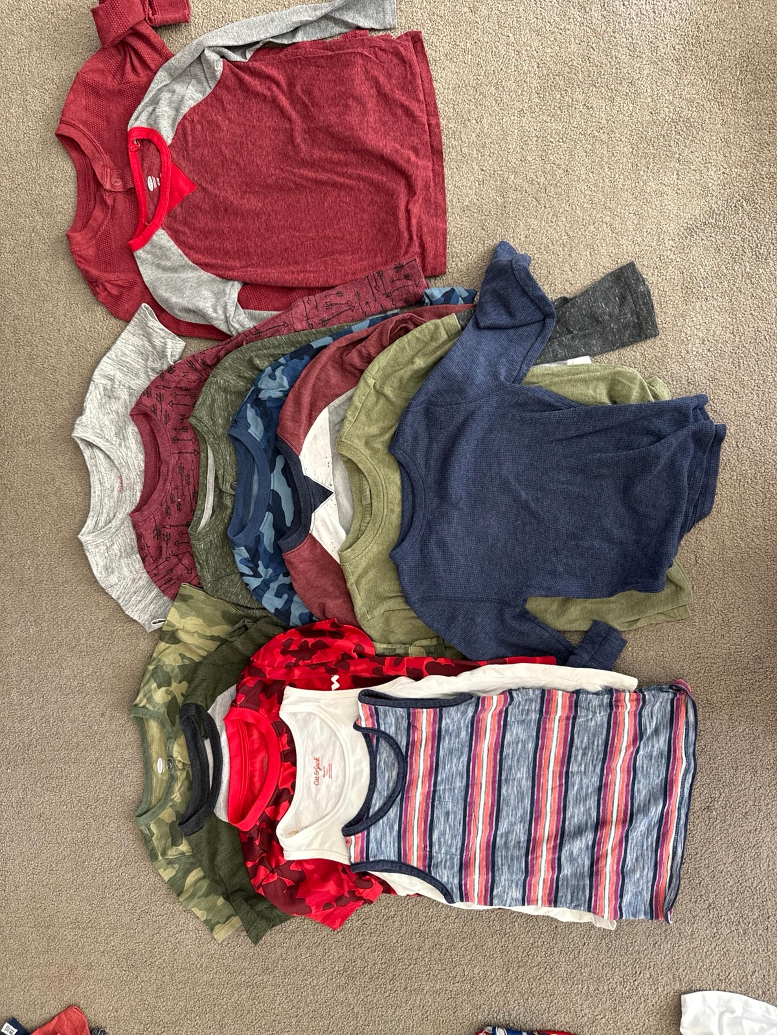 Lot of 14 boys shirts size 5T