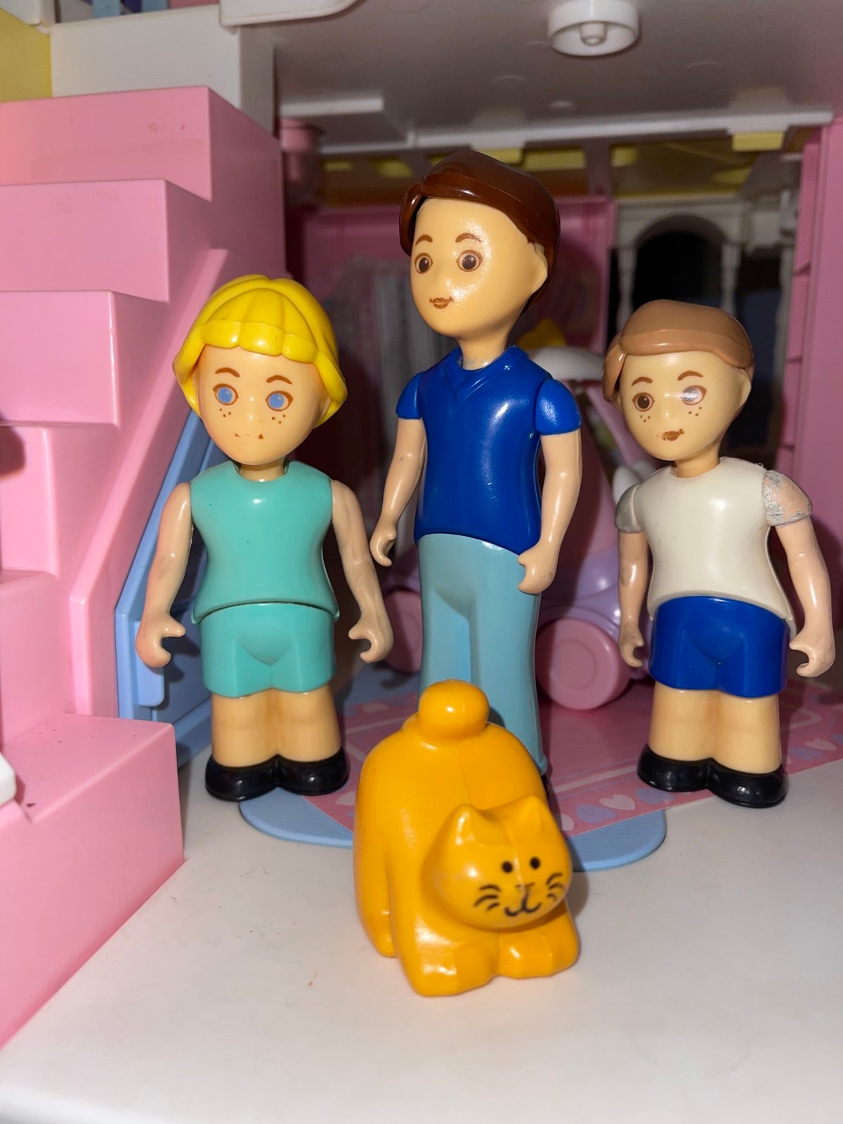 Little tikes family w orange cat rare!! Cute set!