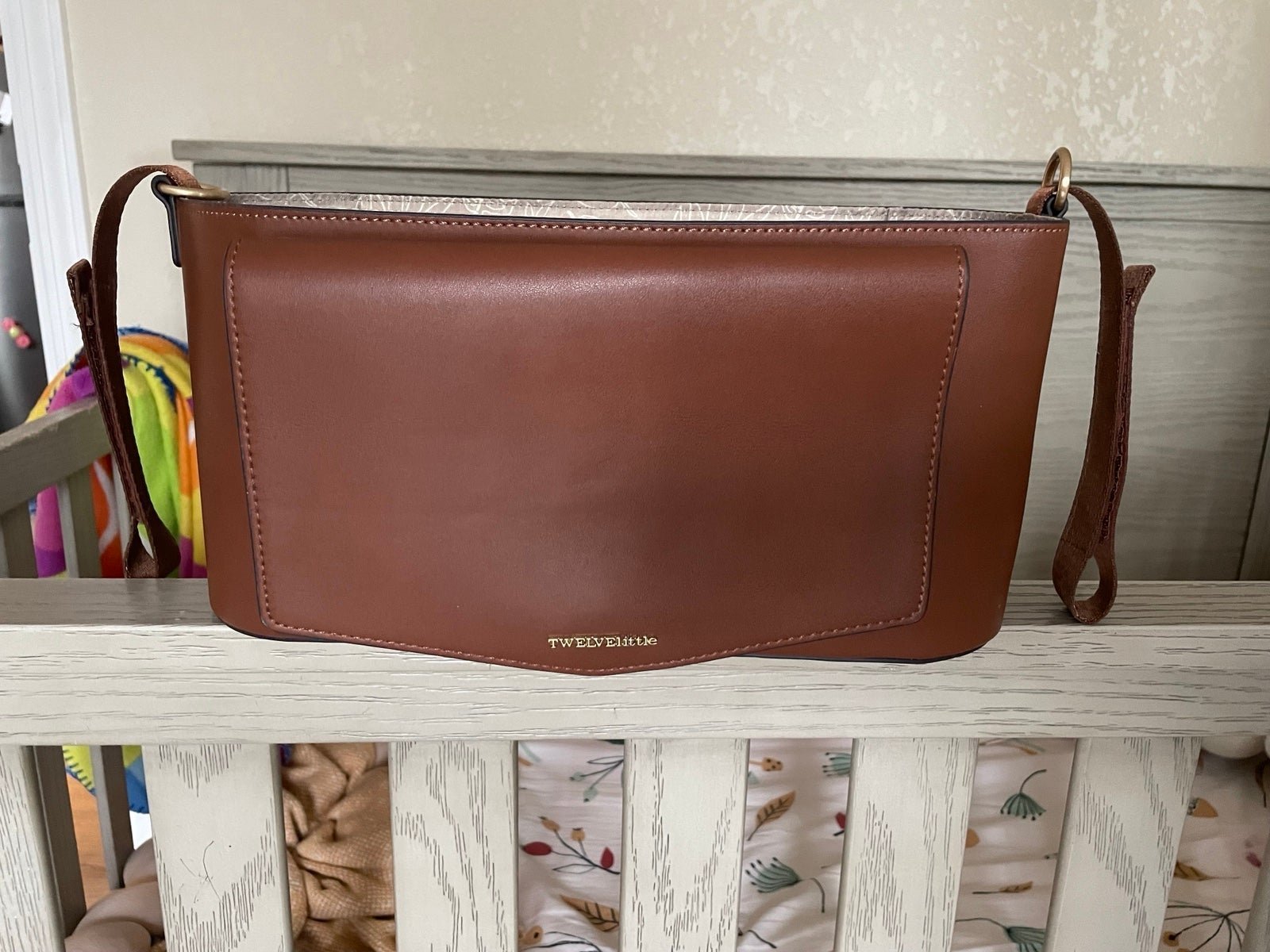 PEEK-A-BOO VEGAN LEATHER STROLLER CADDY 2.0 IN TOFFEE