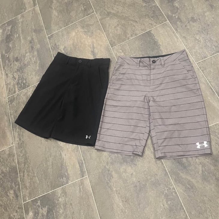 Boy’s Under Armour Size 14 Shorts Black And Grey Stripes