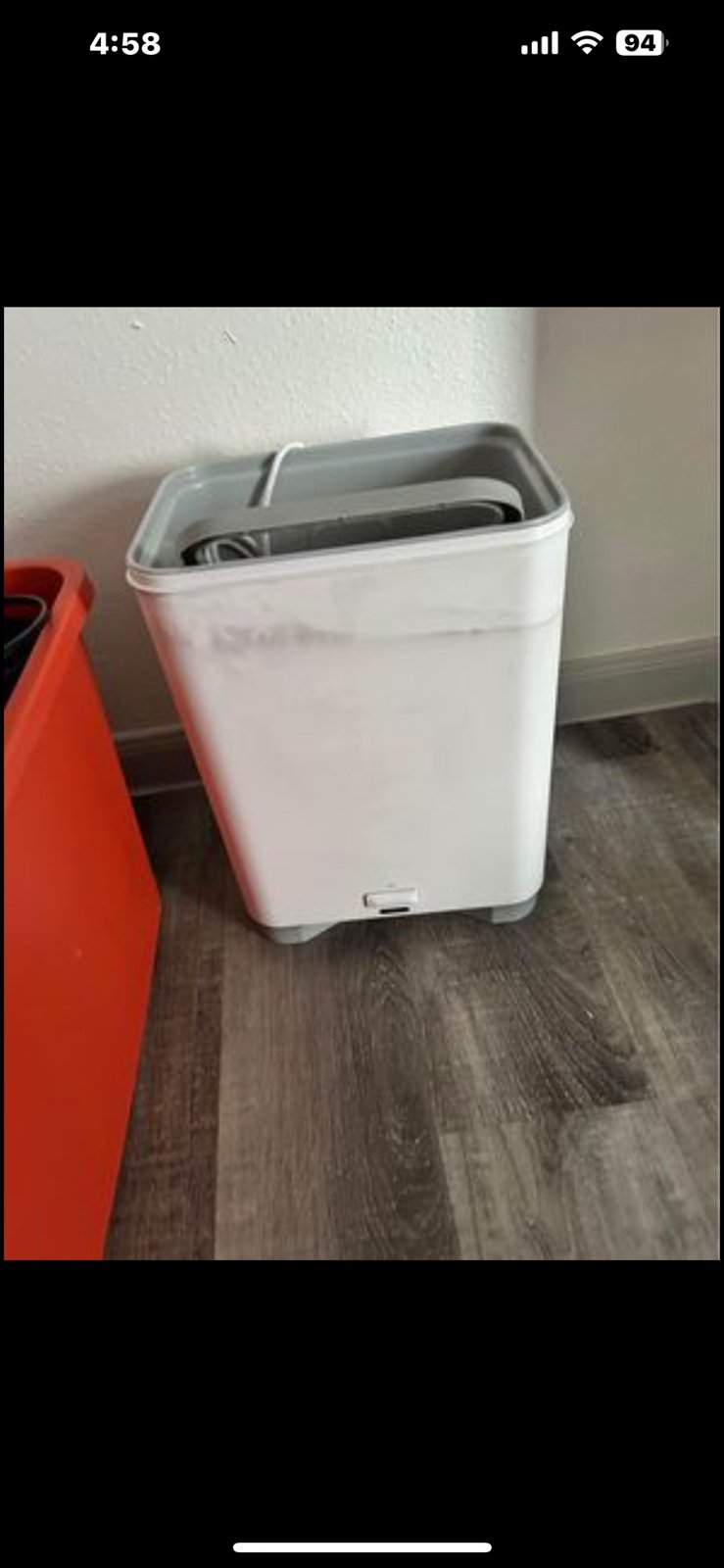 Electric trash can