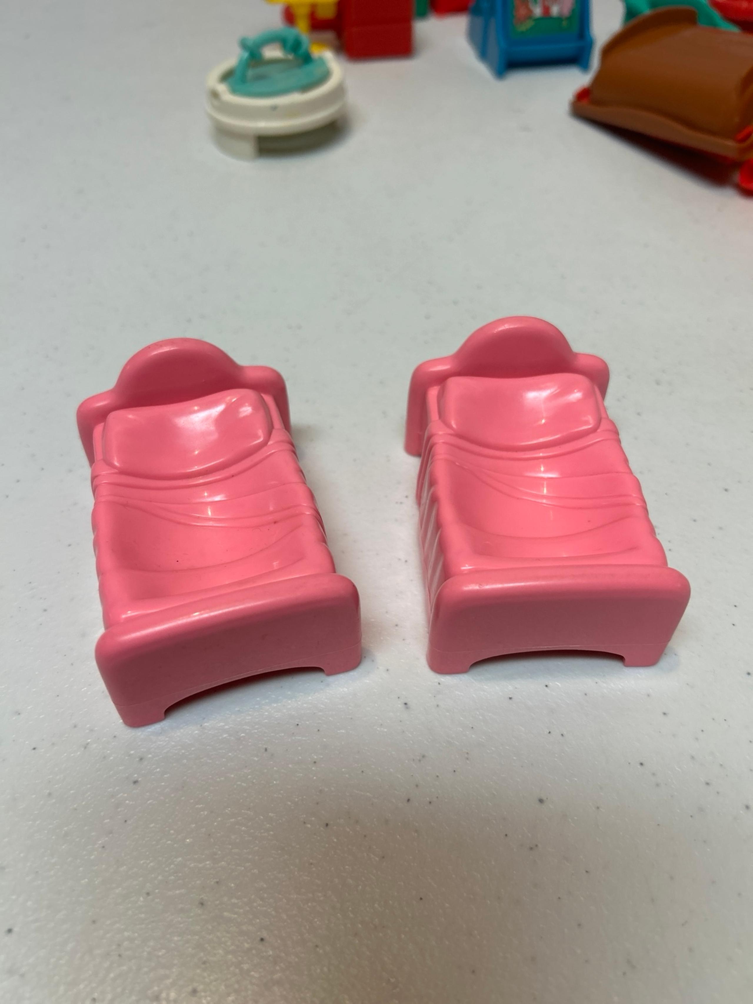 Fisher Price Little People Home Sweet Home Pink Doll Beds Lot of 2
