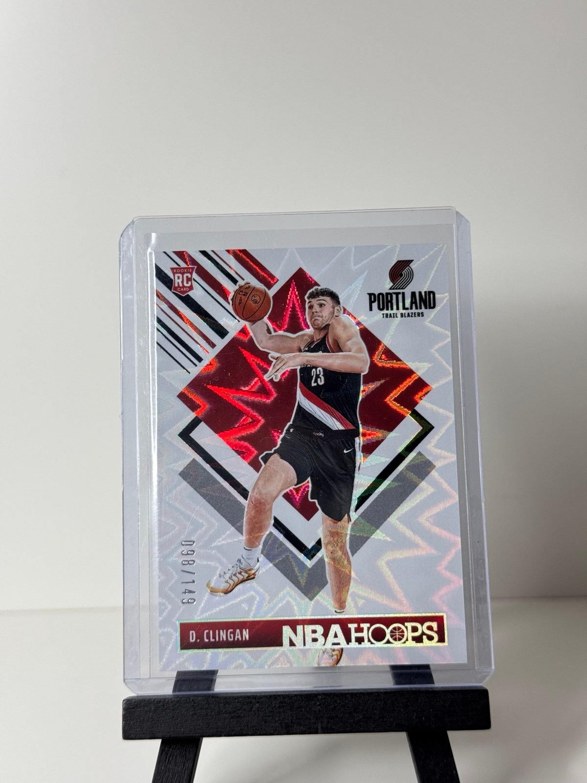 Donavan Clingan NBA Hoops White Explosion “Tribute” 098/149 Rookie Card