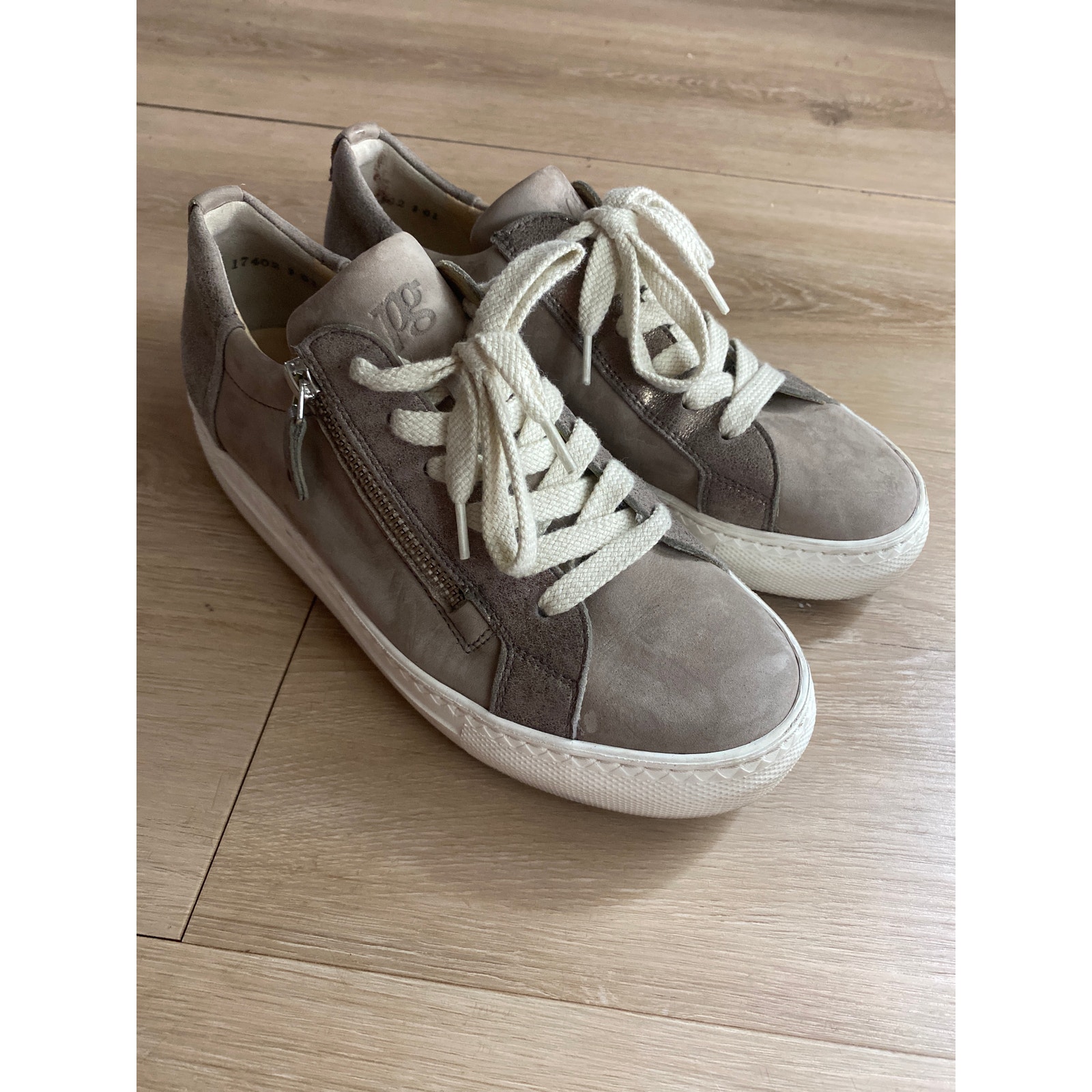 Paul Green Toby sneakers women’s size US 6.5 gray leather designer comfort