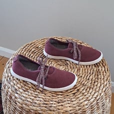 Allbirds Womens Tree Skippers Burgundy Slip On Knit Casual/Comfort Sneakers S-5