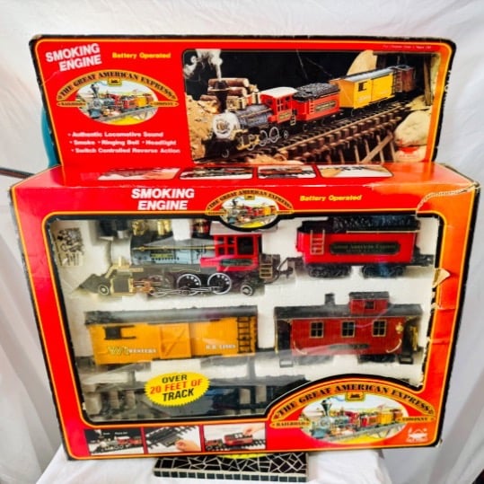New Bright The Great American Express Train Set – Vintage 1989 Smoking Engine