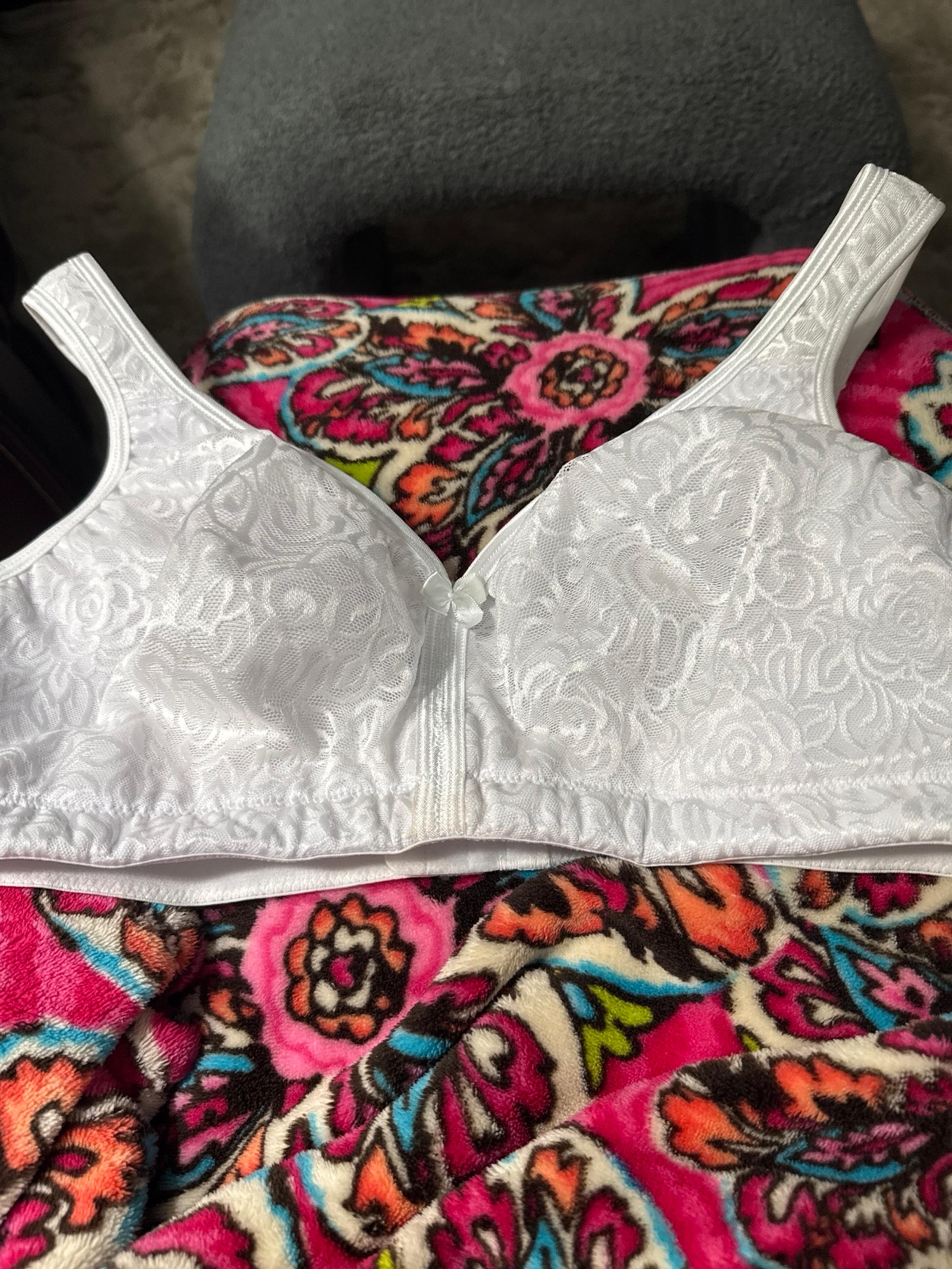 Breezies Lace Wireless White Bra