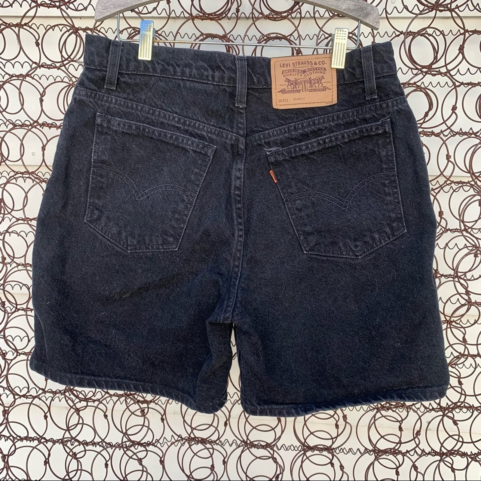 Vintage 90s Ladies Levi’s 951 relaxed fit black jean shorts Size 12