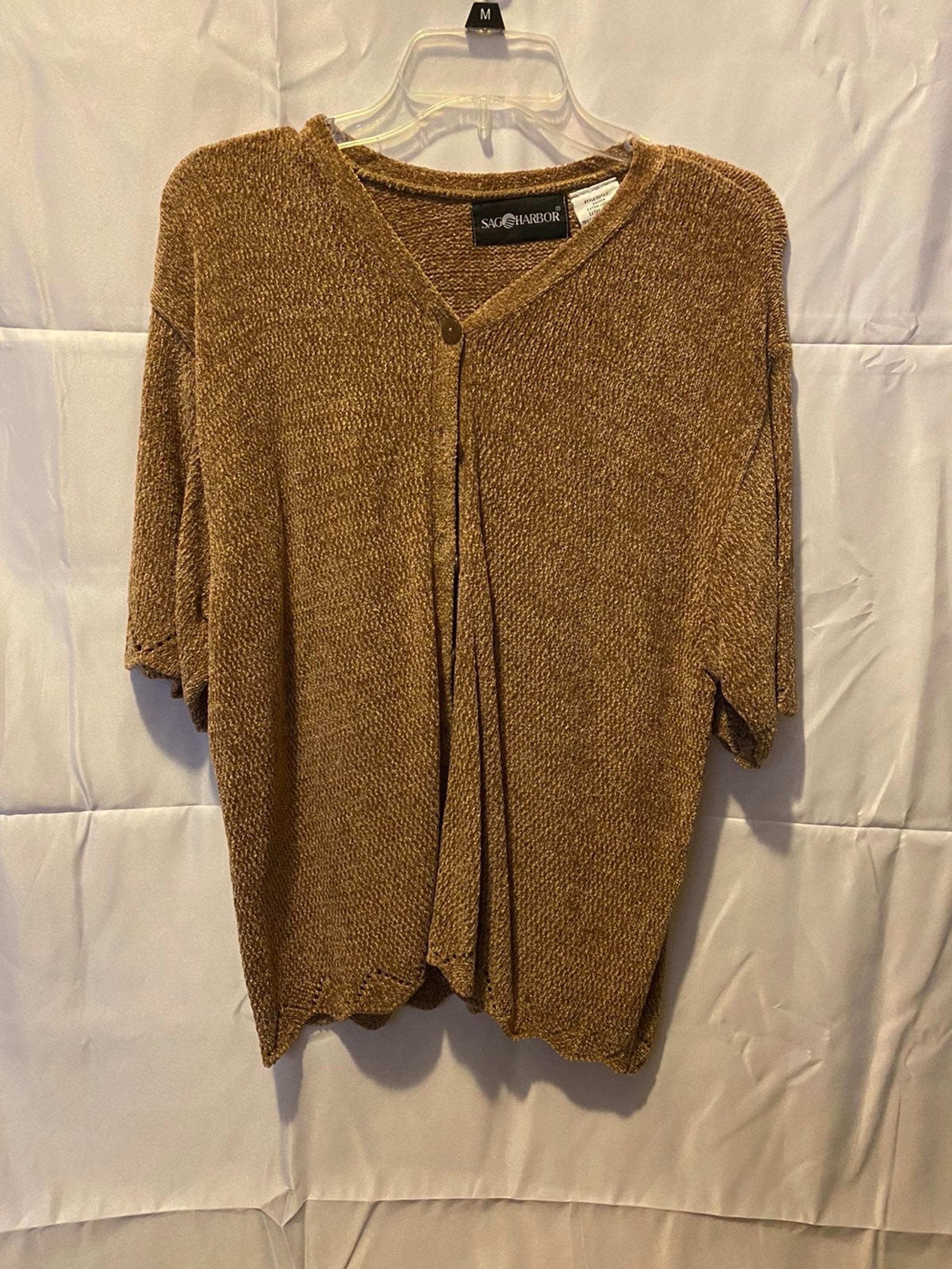 Sweater Knit Button Down Short Sleeve Light Lovely Top By Sag Harbor Sz. XL