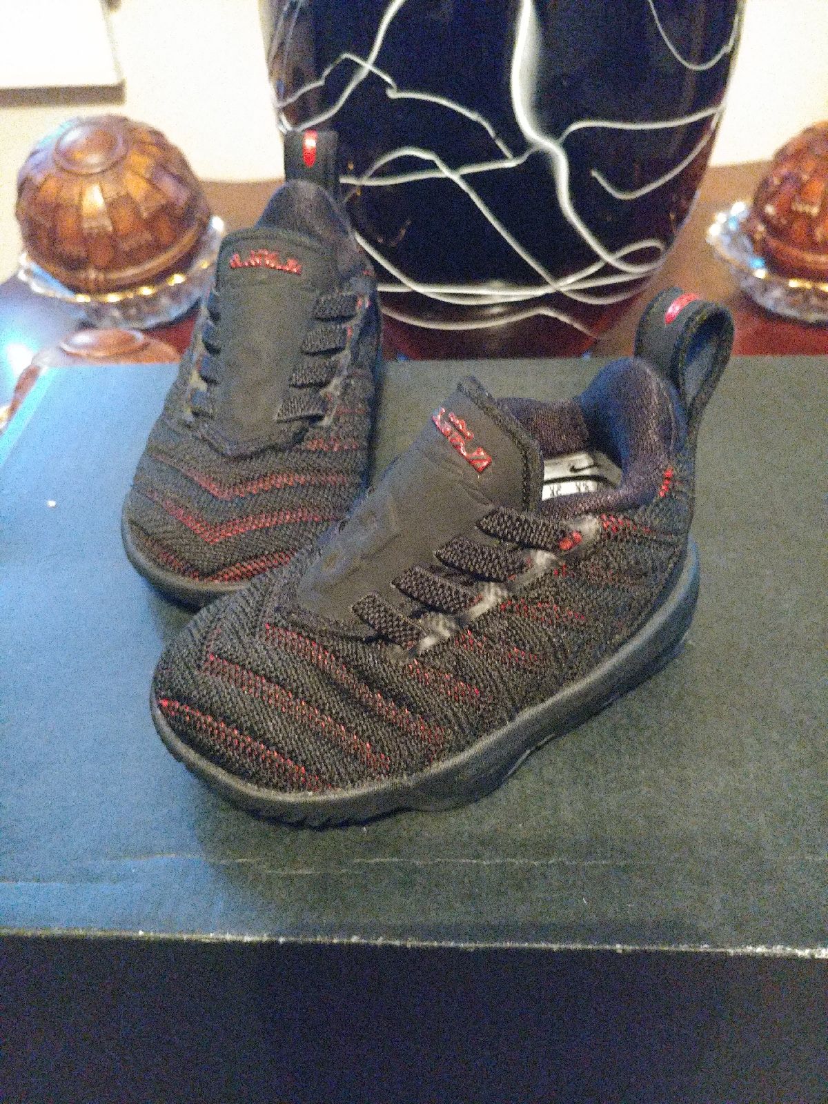 Toddler LeBron 16 size 4c