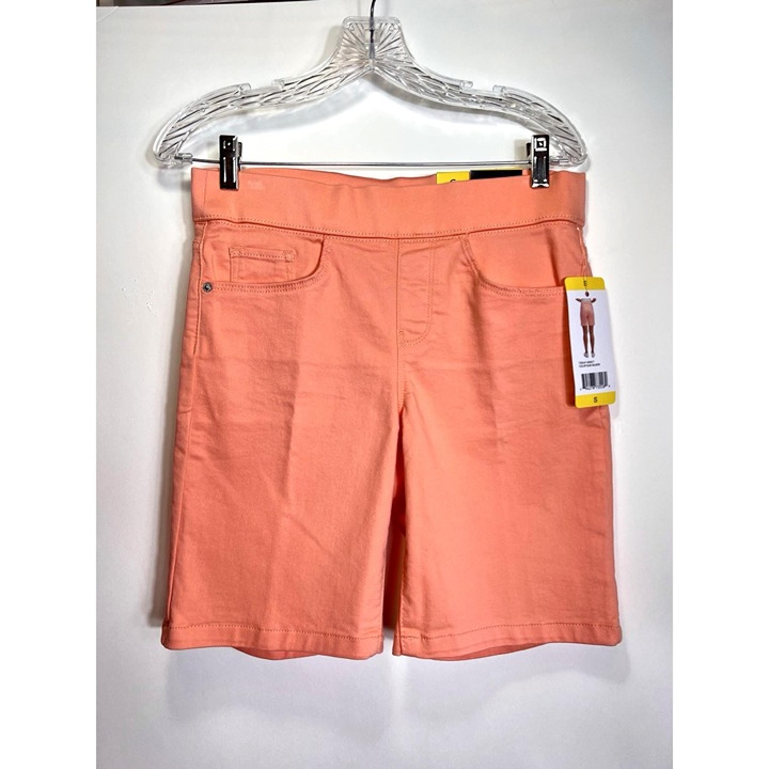 DKNY Bermuda shorts salmon color women’s size small nwt