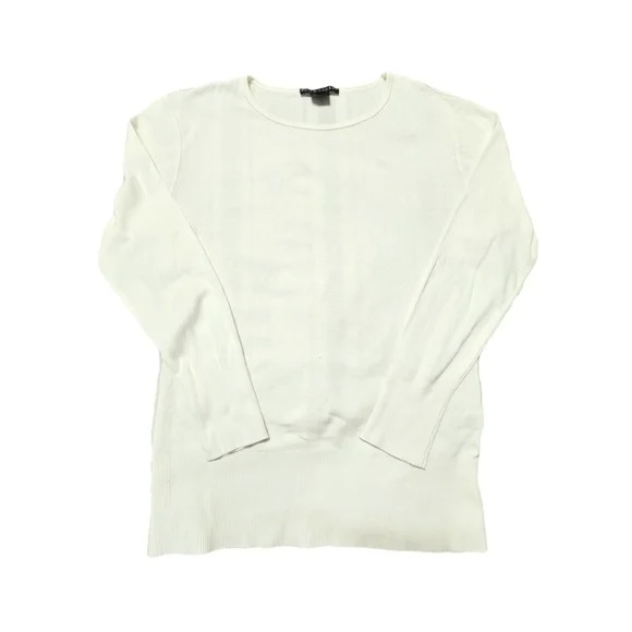 Woman's White Long Sleeve Top