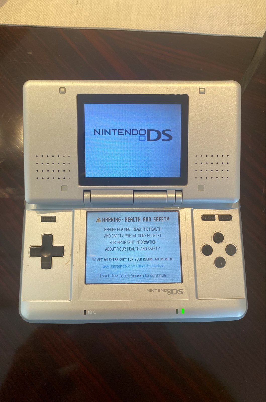 Nintendo DS in Silver