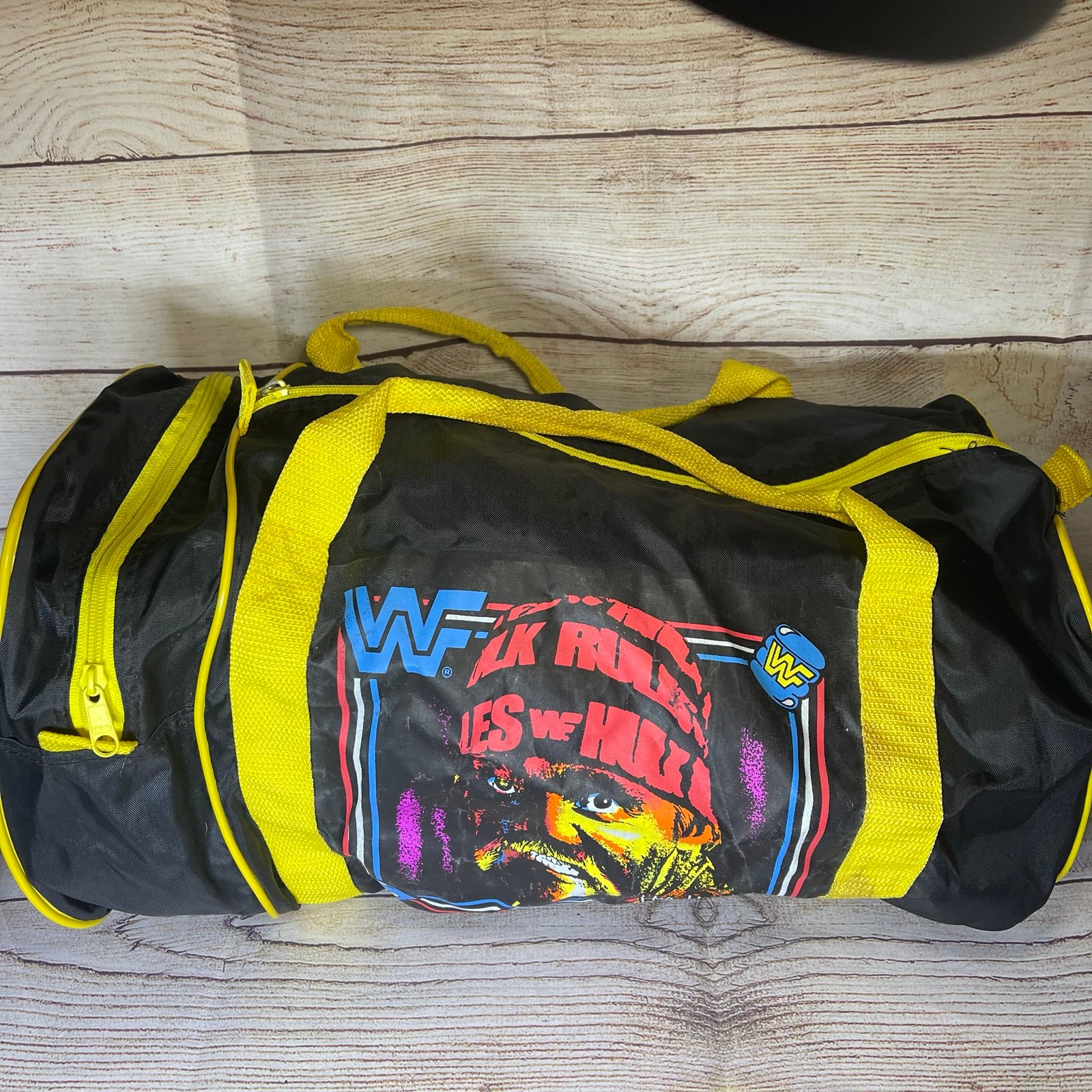 Vintage WWF WWE Wrestling Gym Duffle Bag Hulk Hogan Ultimate Warrior - READ