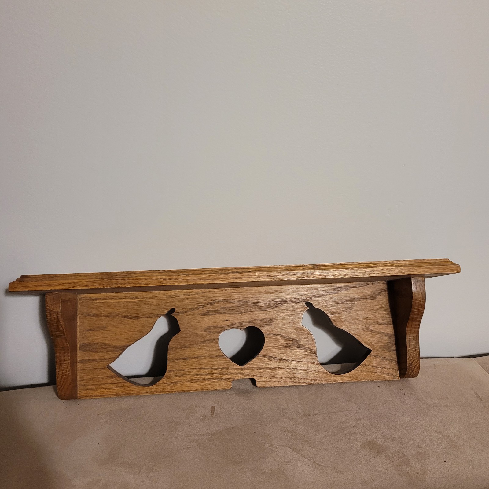 Vtg Oak Wood Wall Kitchen Shelf Teacup Saucer Plate Rack Quail GrannyCore Unique