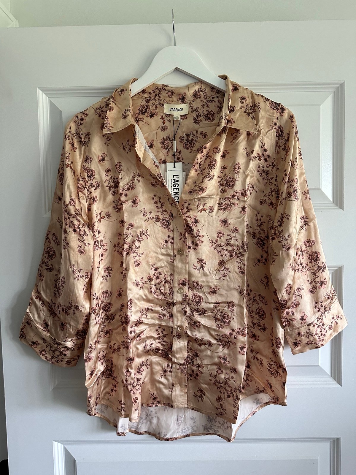 L’AGENCE Dani Silk Blouse