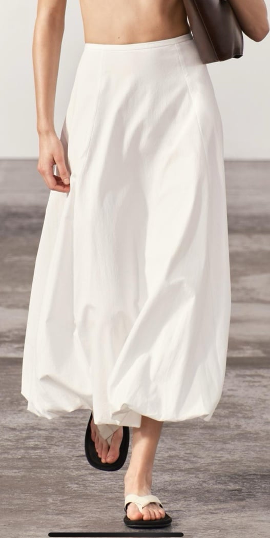 Zara women’s white skirt size medium NWT