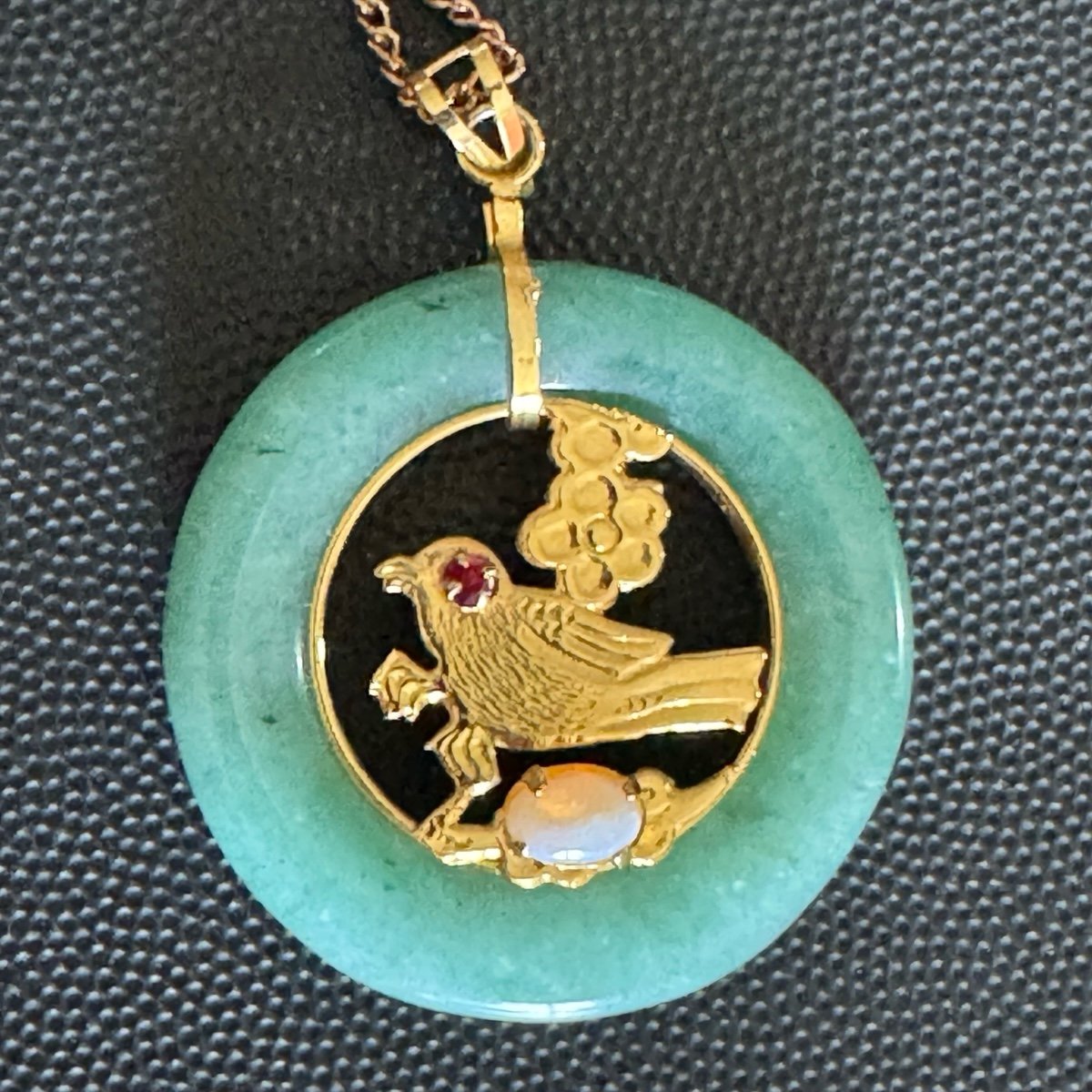 Quartzite Jade Pendant necklace