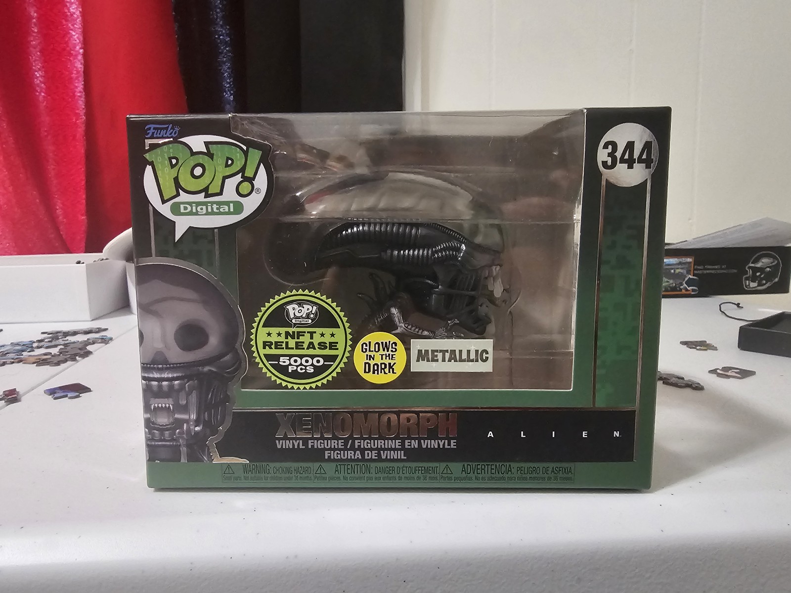 Alien xenomorph glow & metallic nft Funko pop