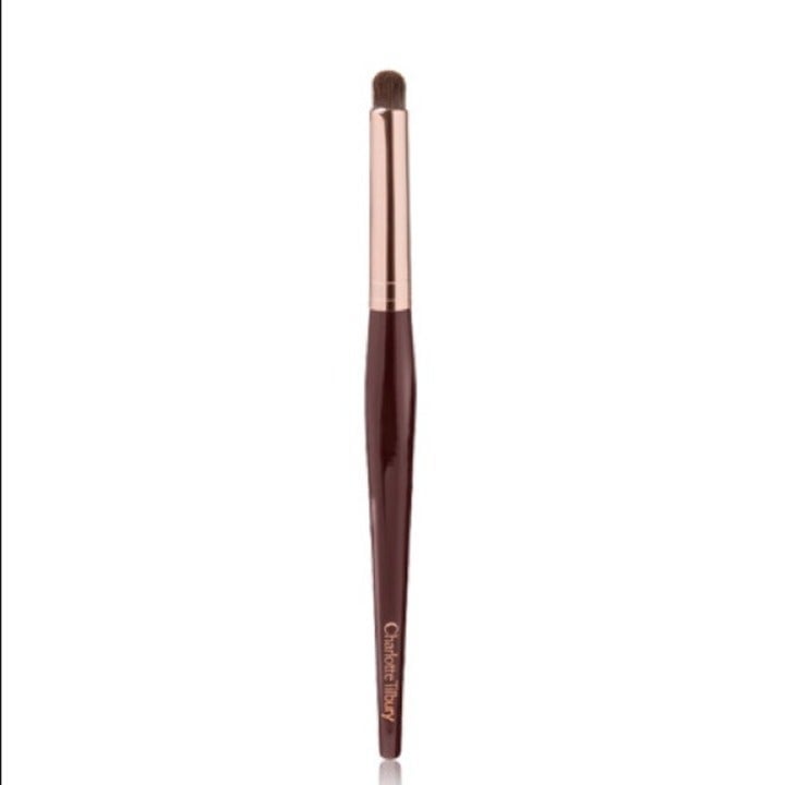 Charlotte Tilbury eye smudger brush