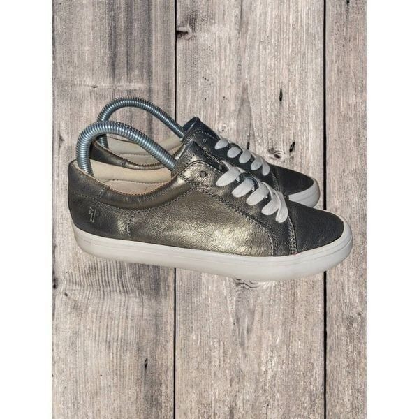 Frye Kerry Womens Pewter Meatllic Leather Lace Up Comfort Fashion Sneakers Sz 6M