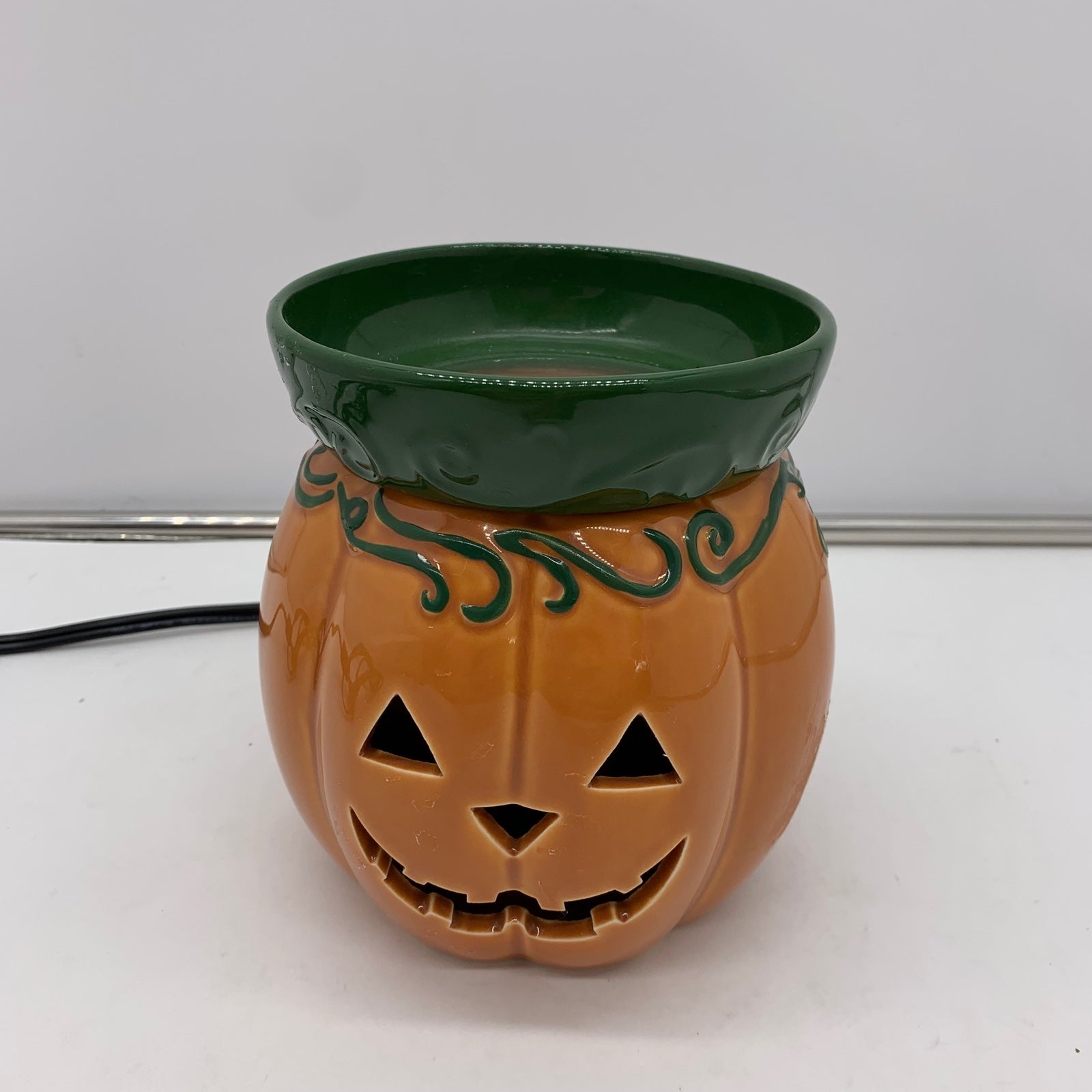 Scentsy Jack-O-Lantern Wax Warmer Fall Halloween Pumpkins Home Fragrance