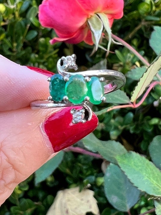 VINTAGE GENUINE EMERALDS & DIAMONDS CLUSTER RING CUSTOM MADE STERLING SILVER
