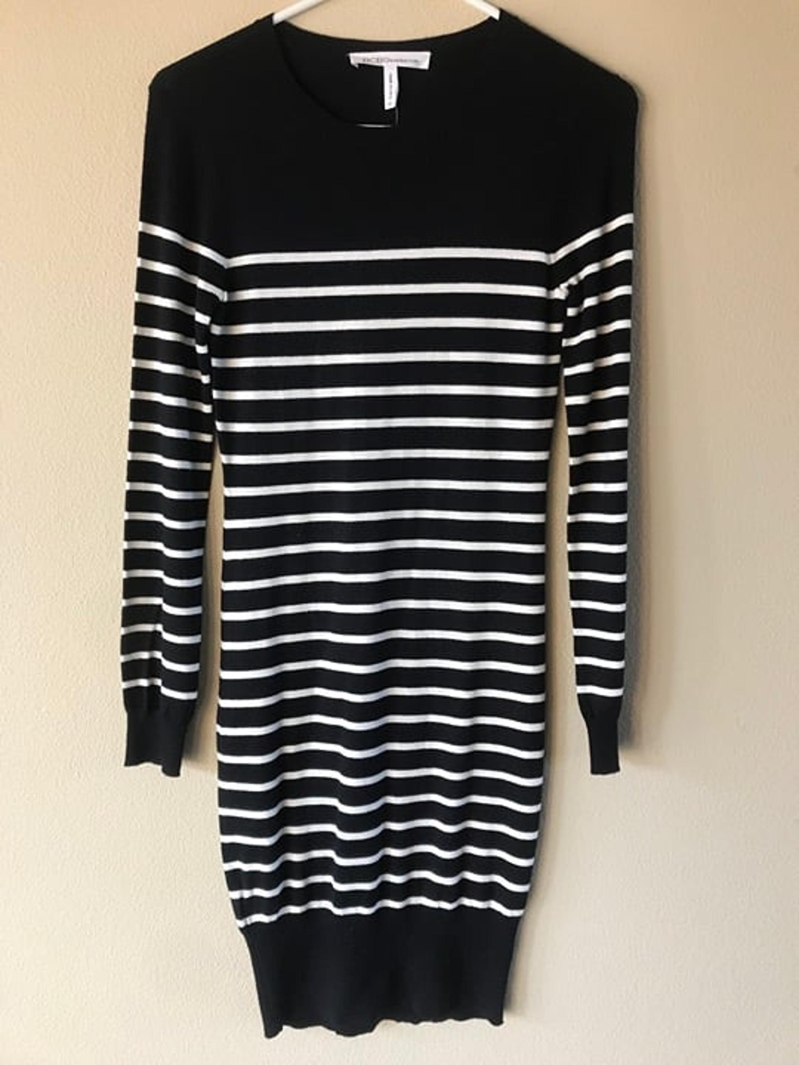 (NWT) BCBG Long Sleeve Bodycon Dress