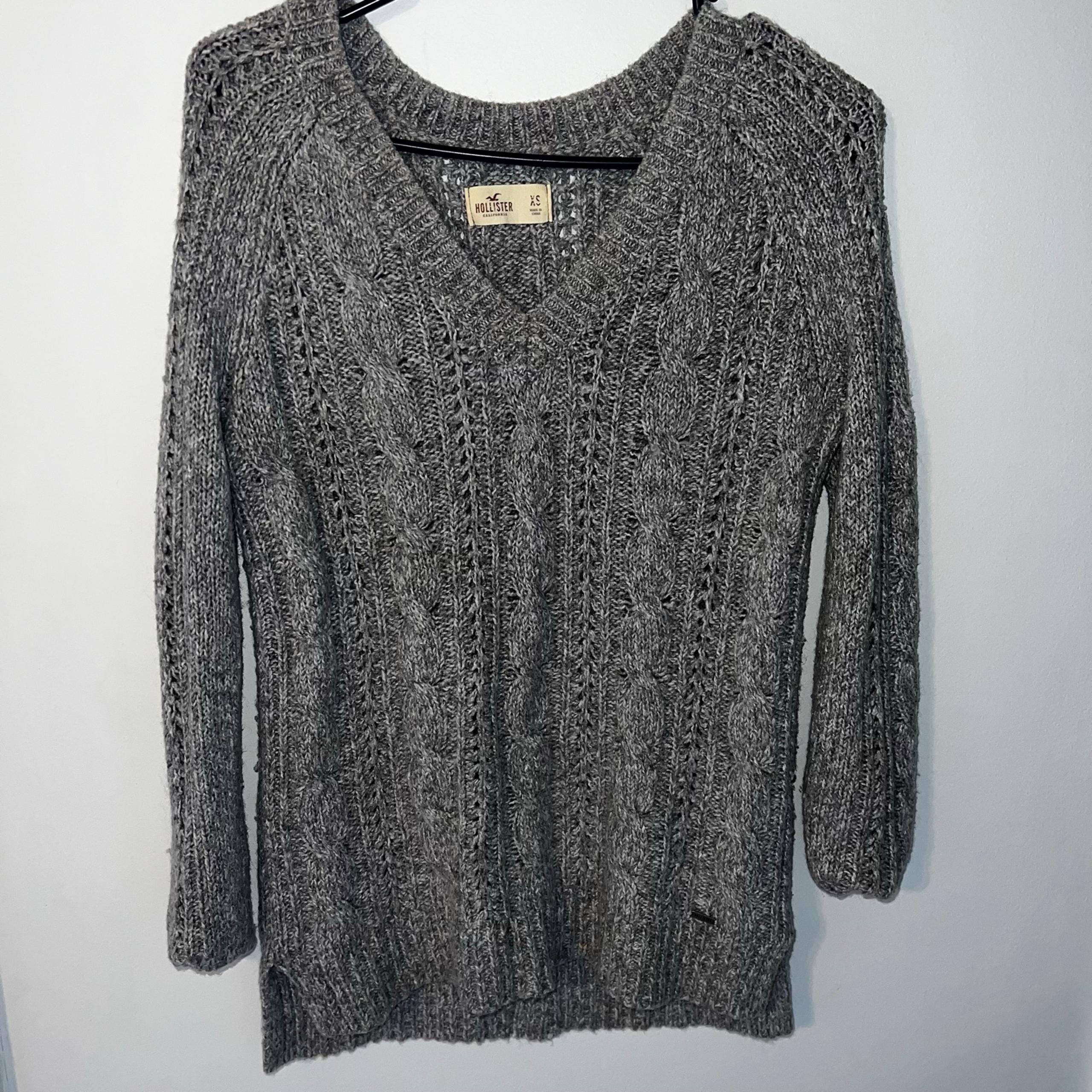 Gray Women’s XS Knit Hollister V Neck Sweater