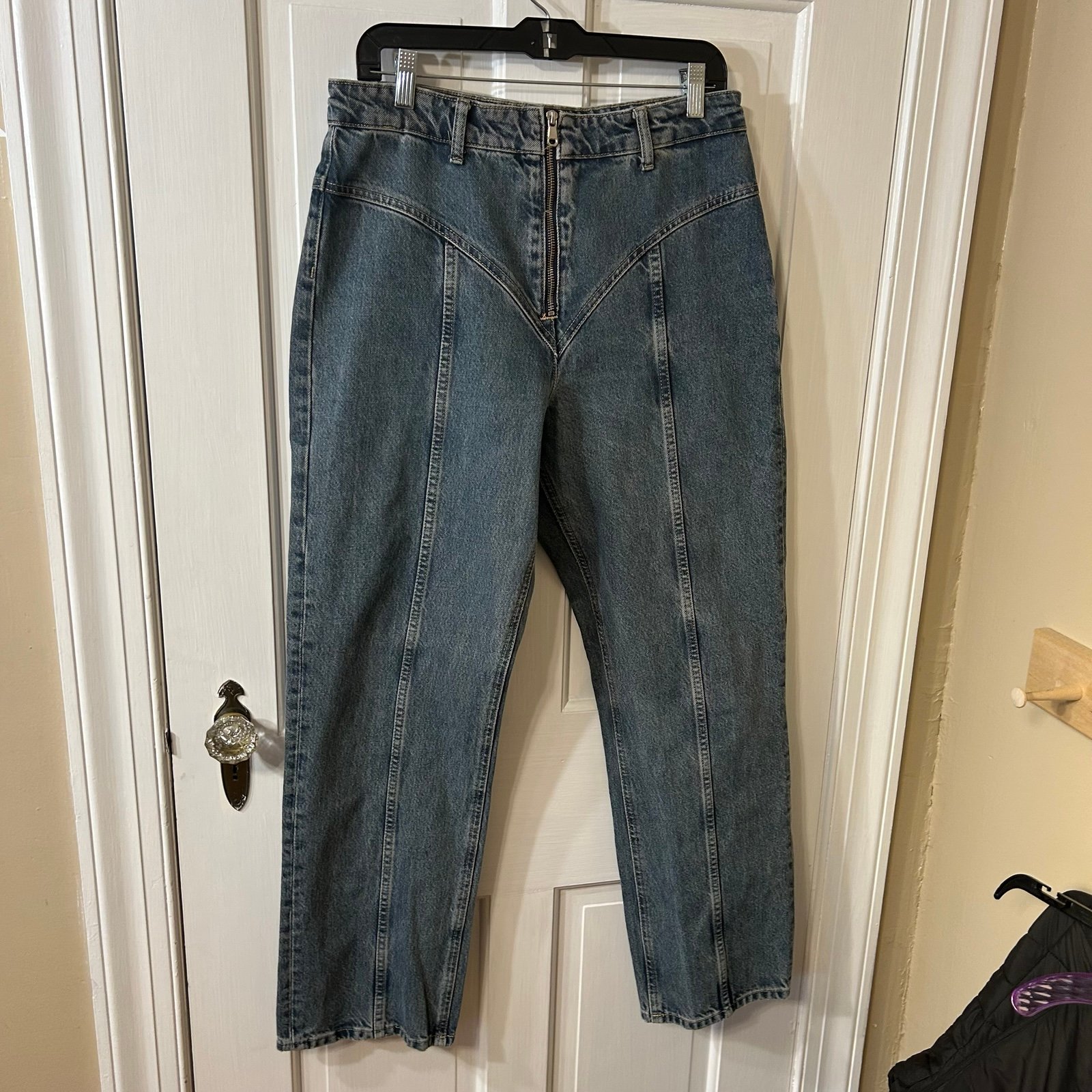 ZARA STRAIGHT-FIT TRF JEANS WITH SEAM DETAIL BLUE,JEANS SIZE 10.