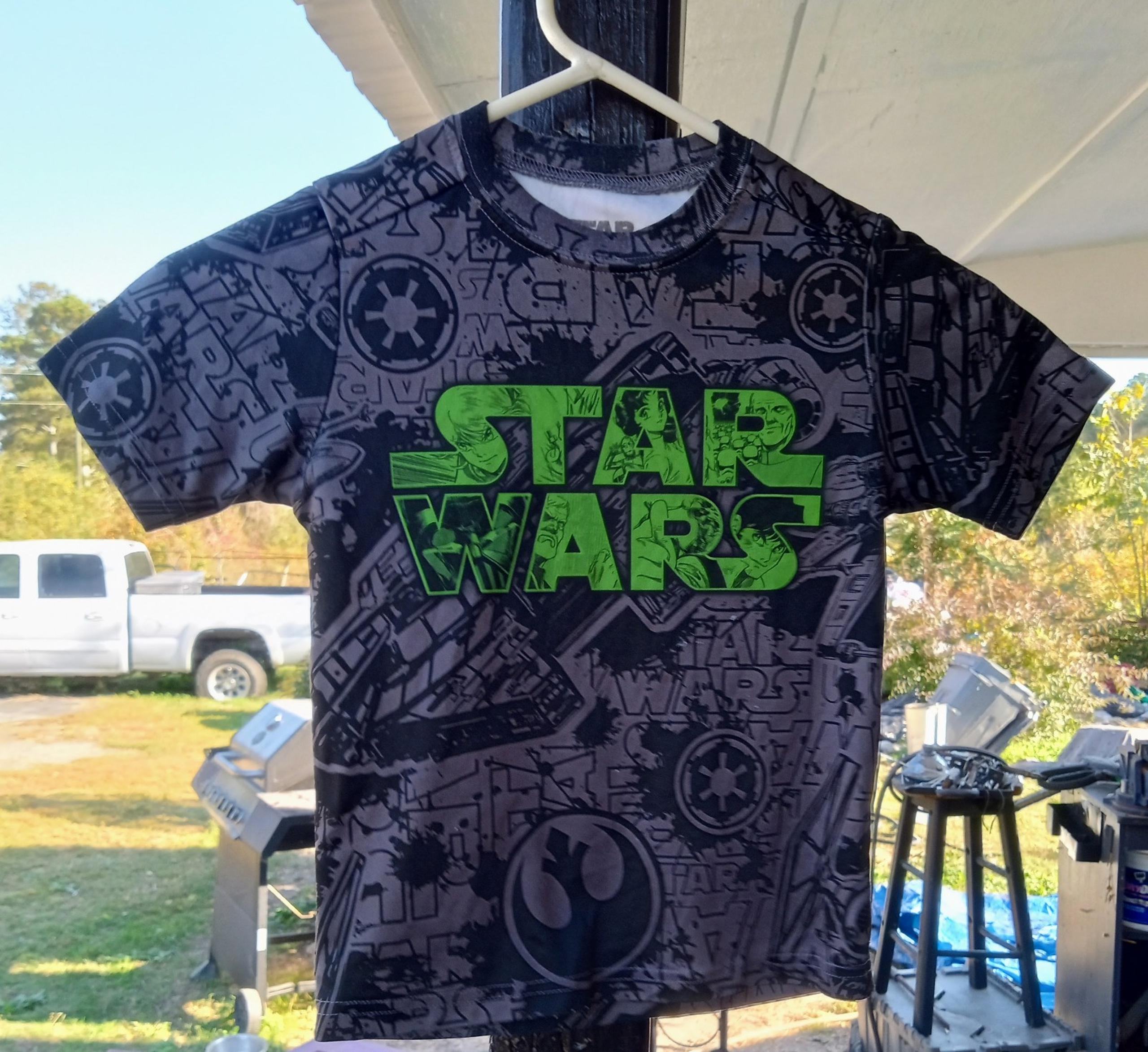 Boys Size XS 4-5 Disney Star Wars Gray Summer Short Sleeve Shirt Top Green