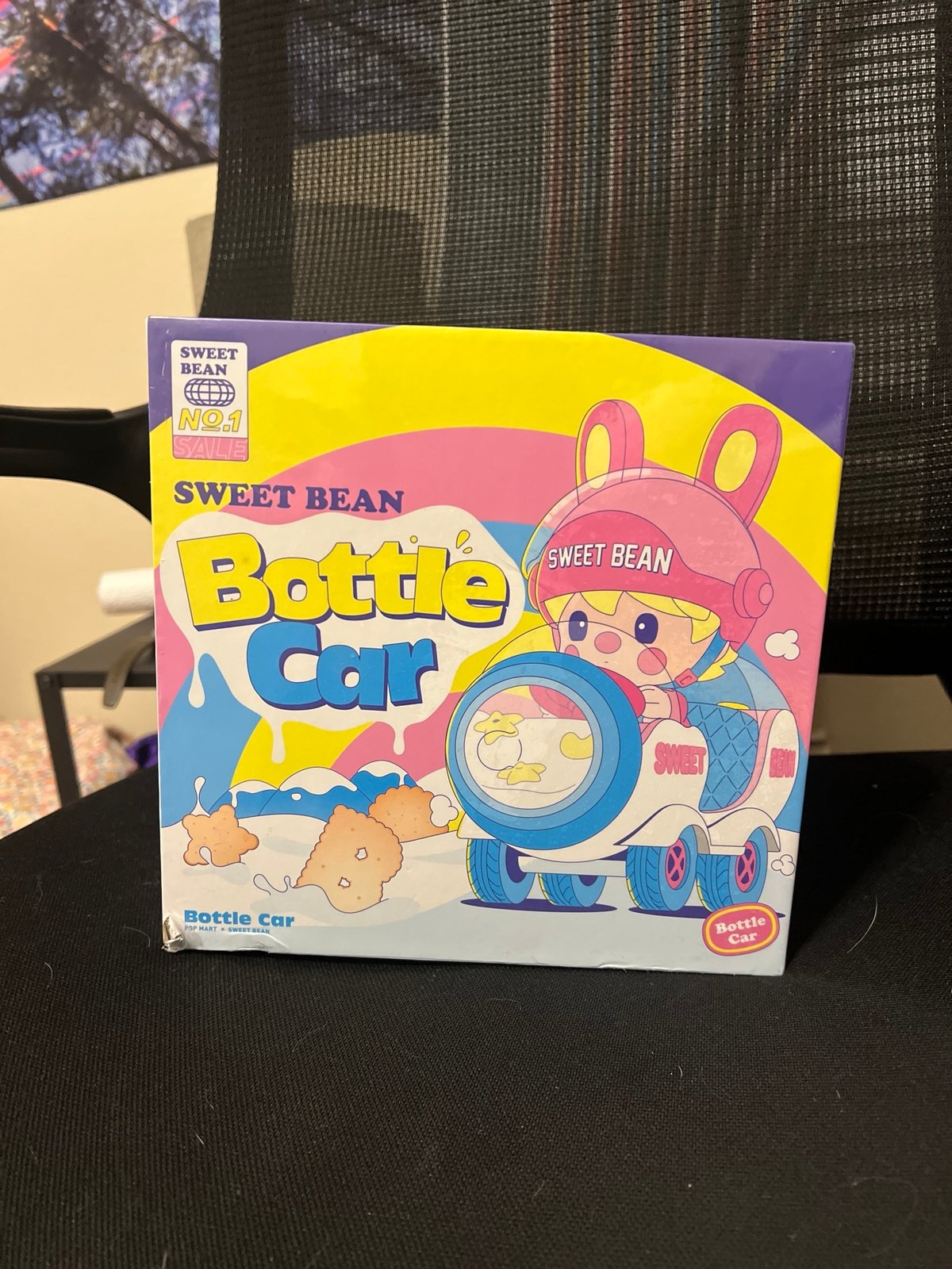 Sweet bean Bottle Car figurine