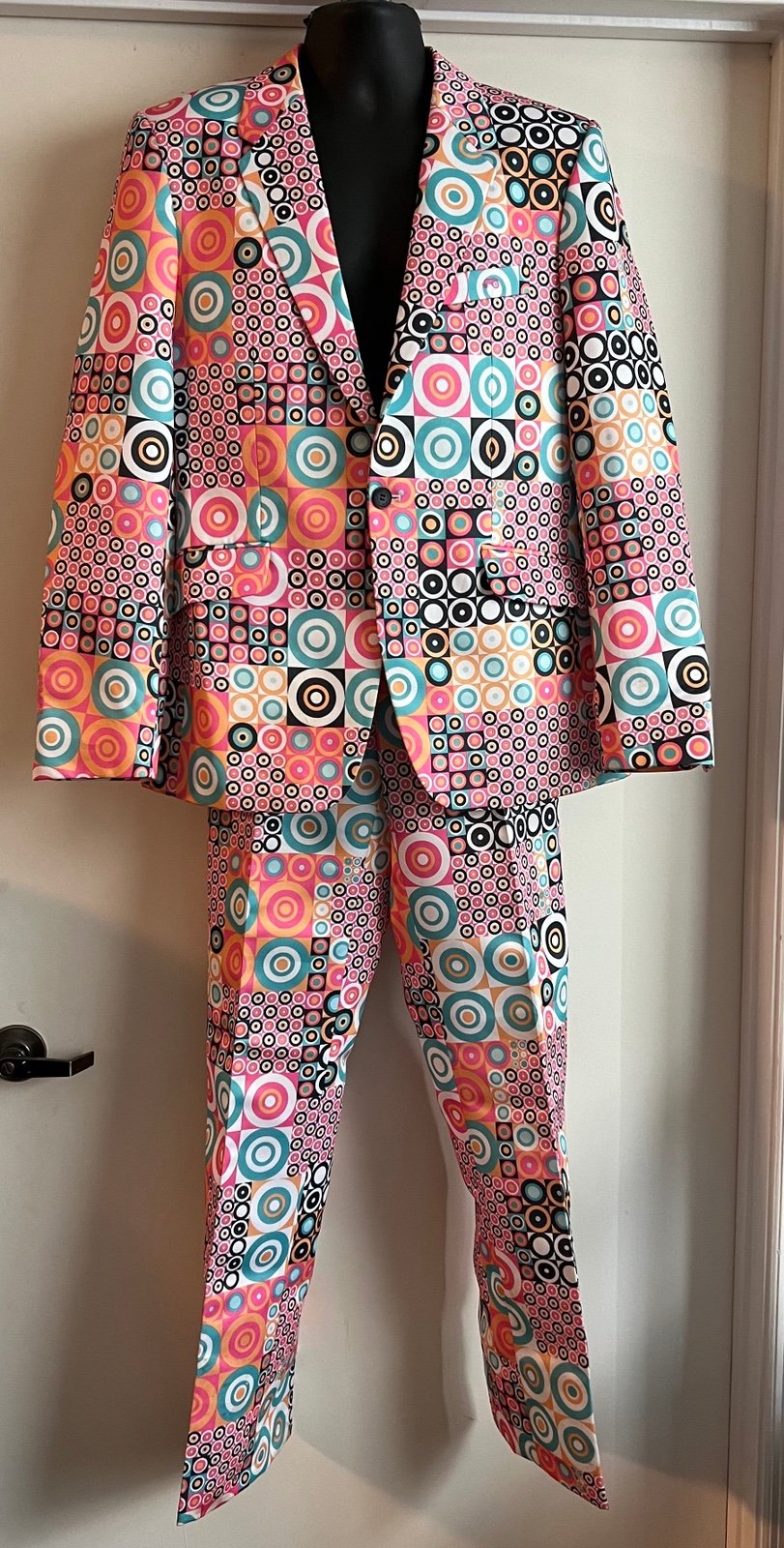 Moods of Norway 2 pc Suit