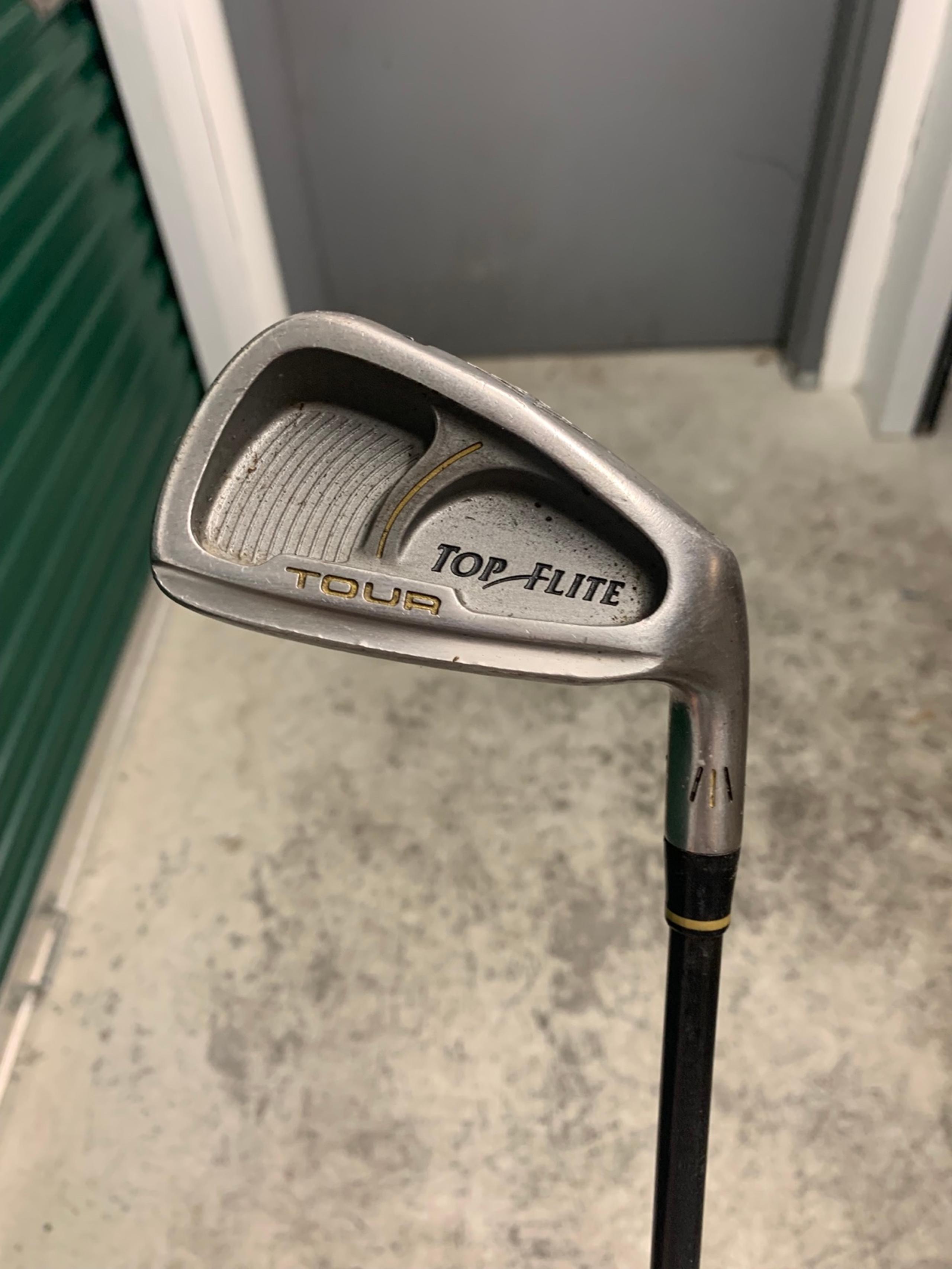 Top Flite Tour 7 Iron Right Handed Graphite Stiff Flex 37.5"