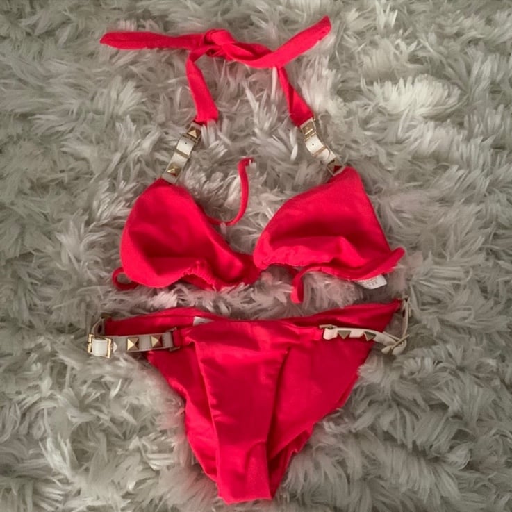 Beach bunny 2 piece bikini set