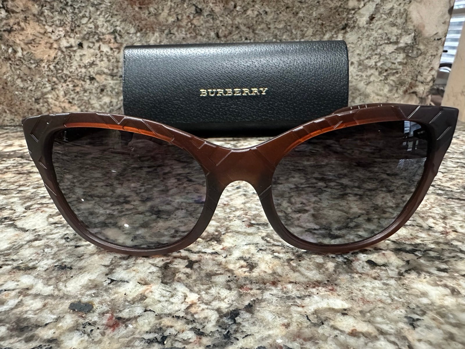 Burberry Gradient Molded Check Sunglasses