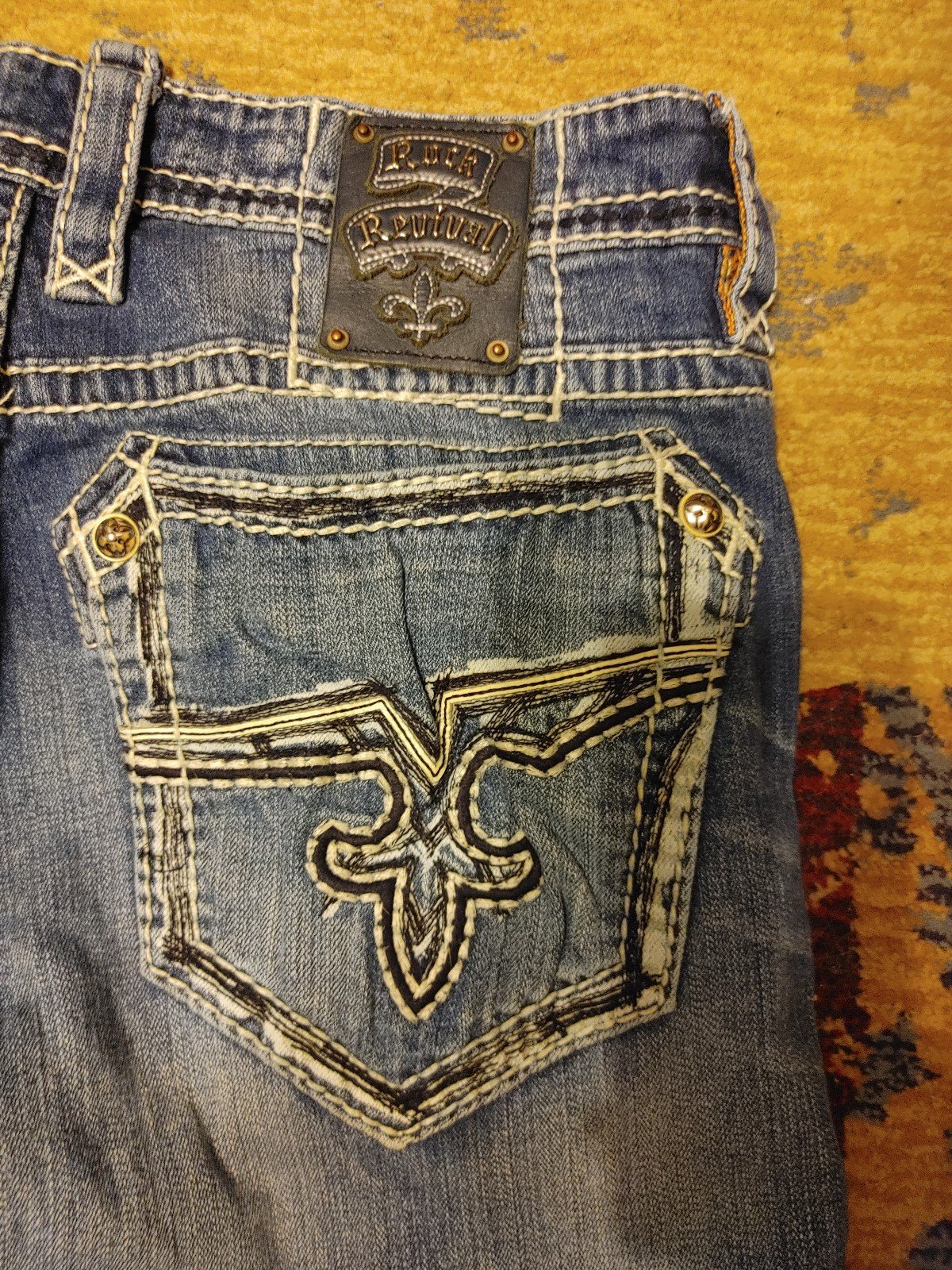 Men's Rock Revival Jeans Size 36x33