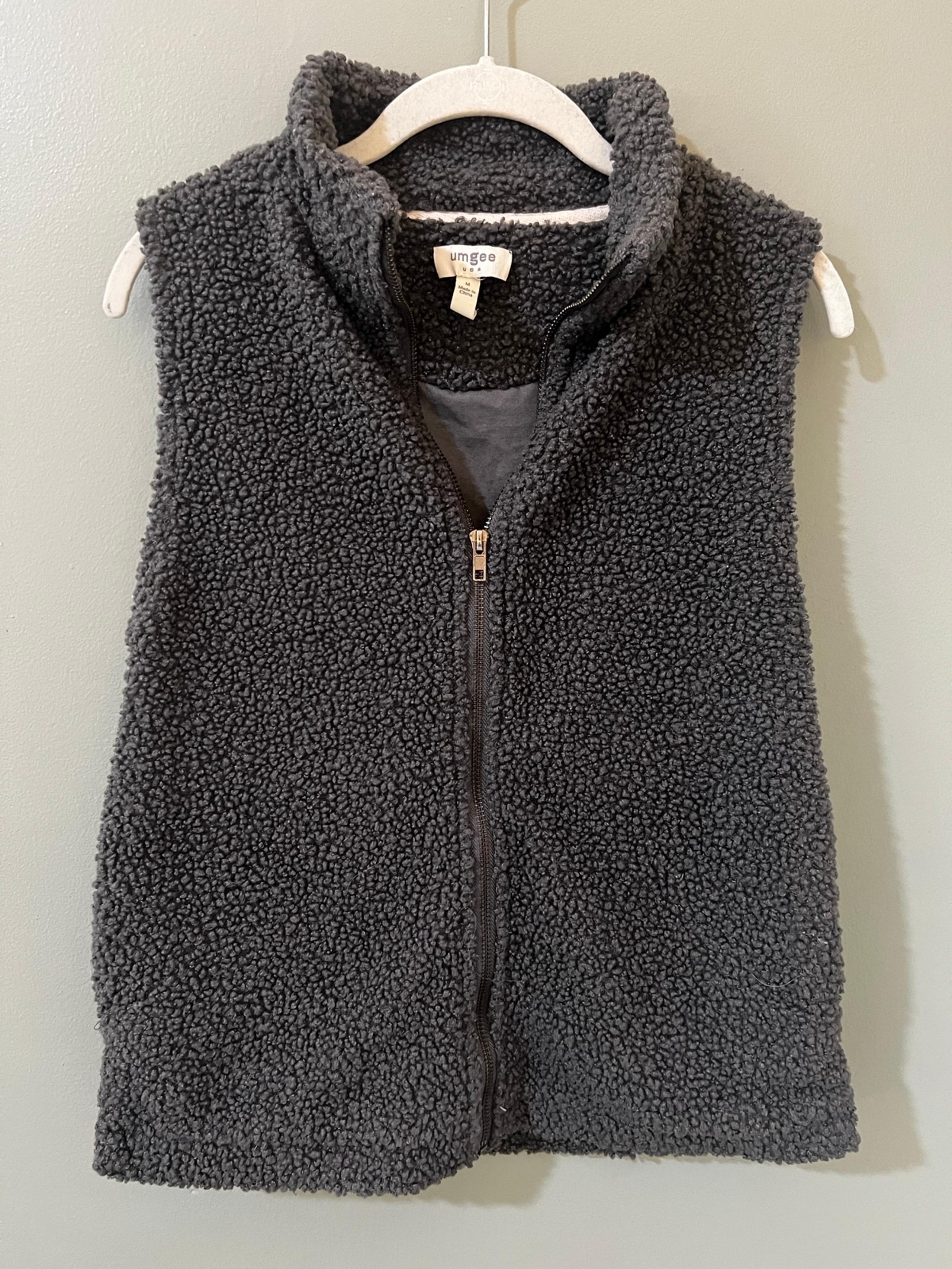 Umgee fleece vest grey women's medium